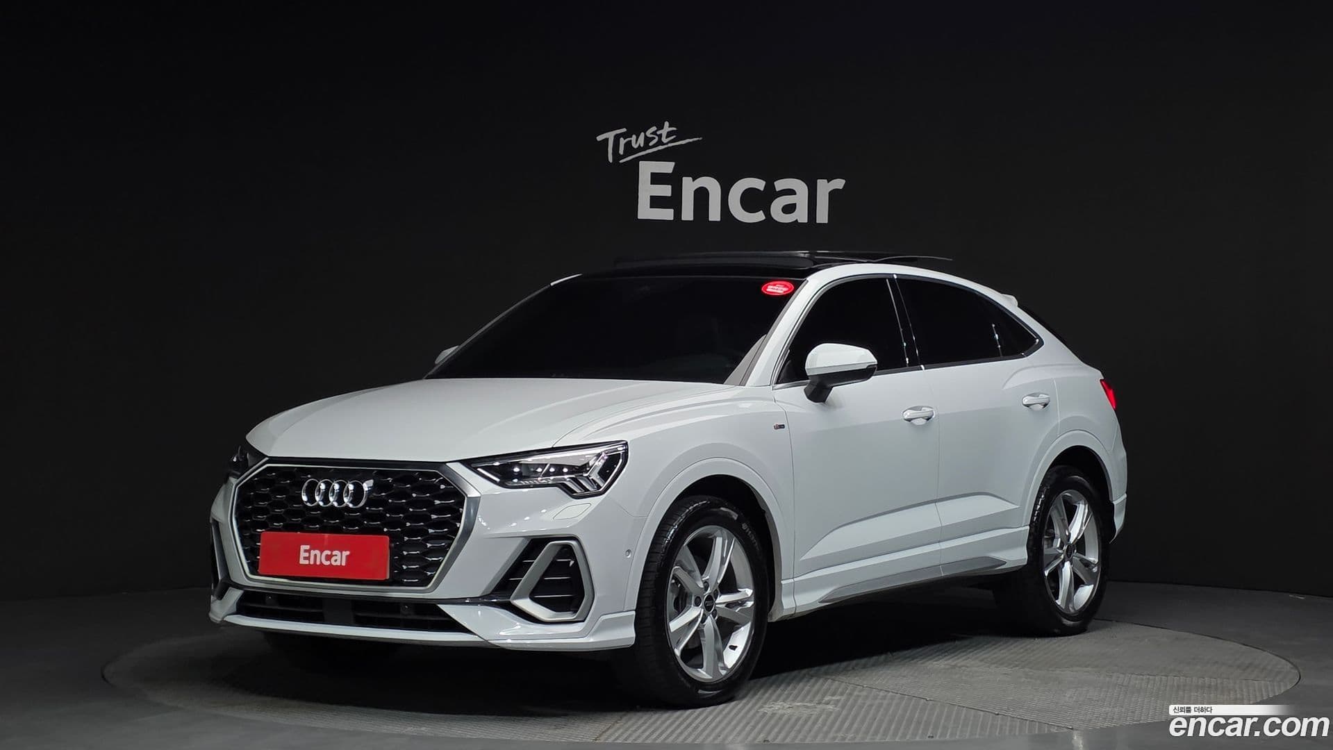 Main__Slider__Photo:Q3 Audi 2023.1-0