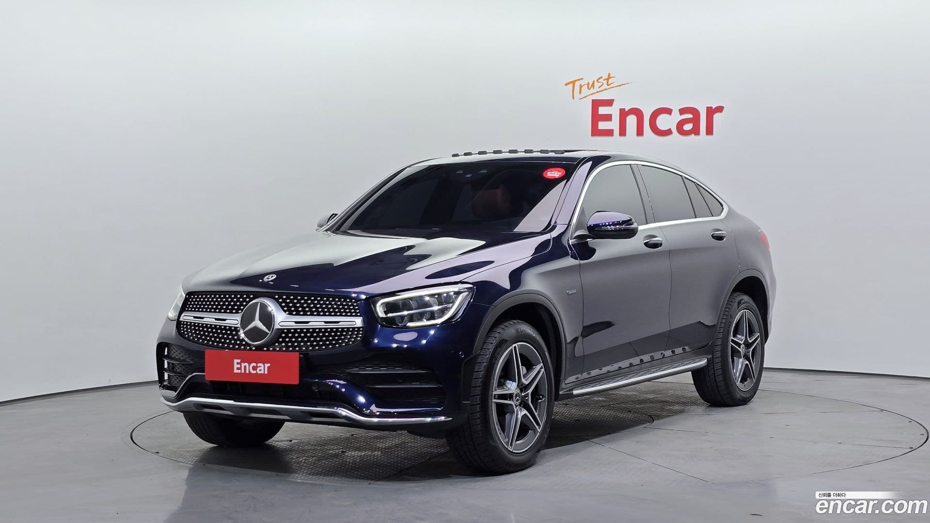 Main__Slider__Photo:GLC-Class Mercedes-Benz 2020.11-0