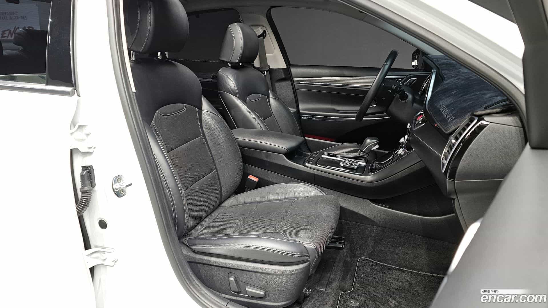 Grandeur Hyundai 2017.4-INNER-010