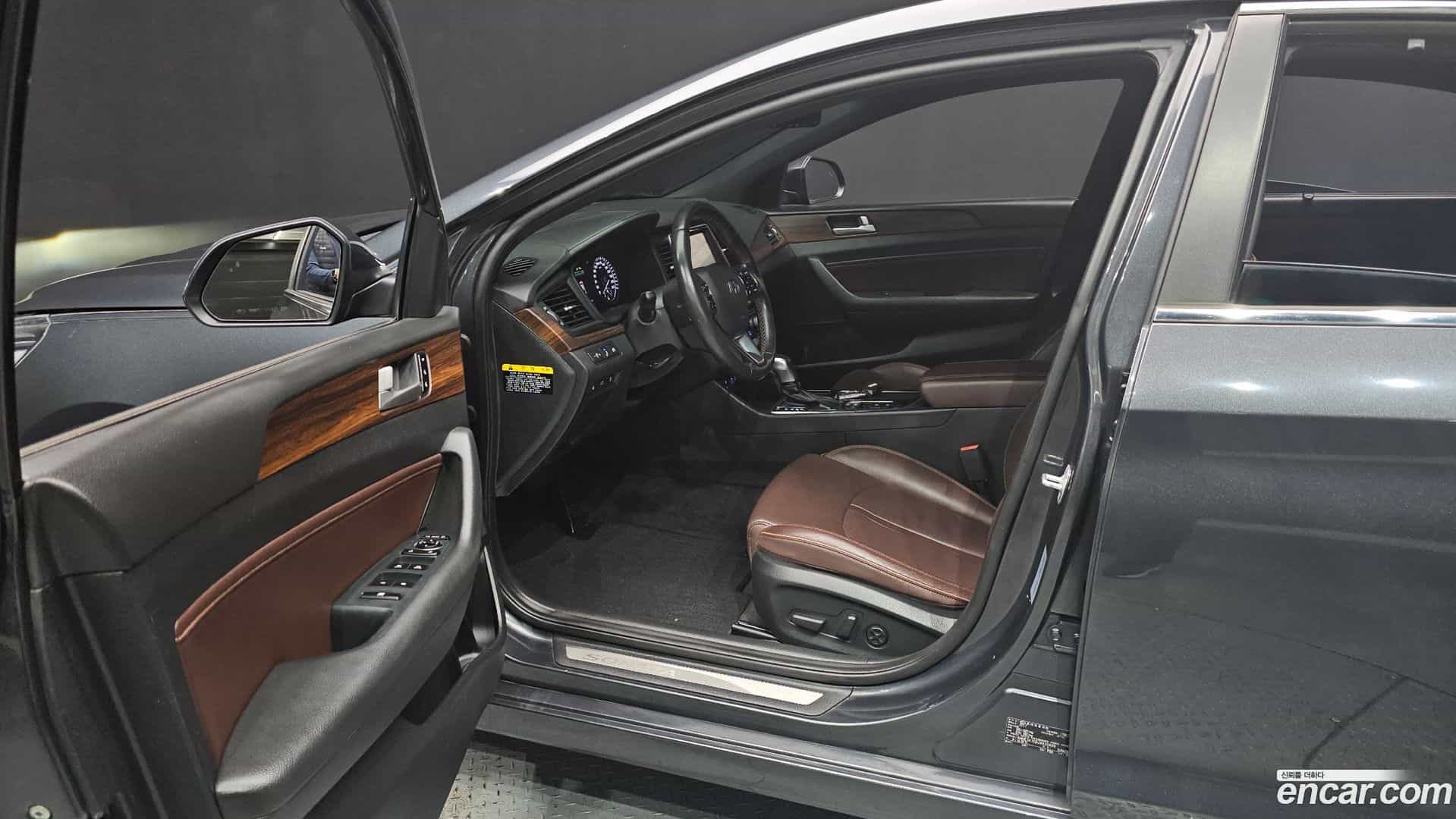 Sonata Hyundai 2017.10-INNER-010