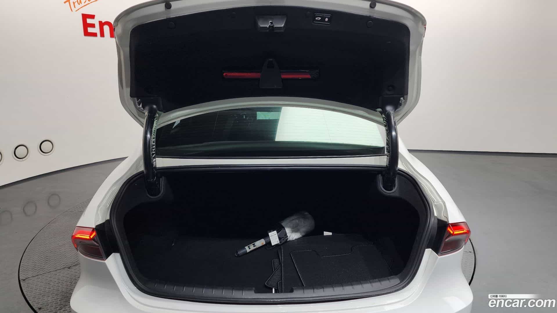 Grandeur Hyundai 2021.6-OPTION-024