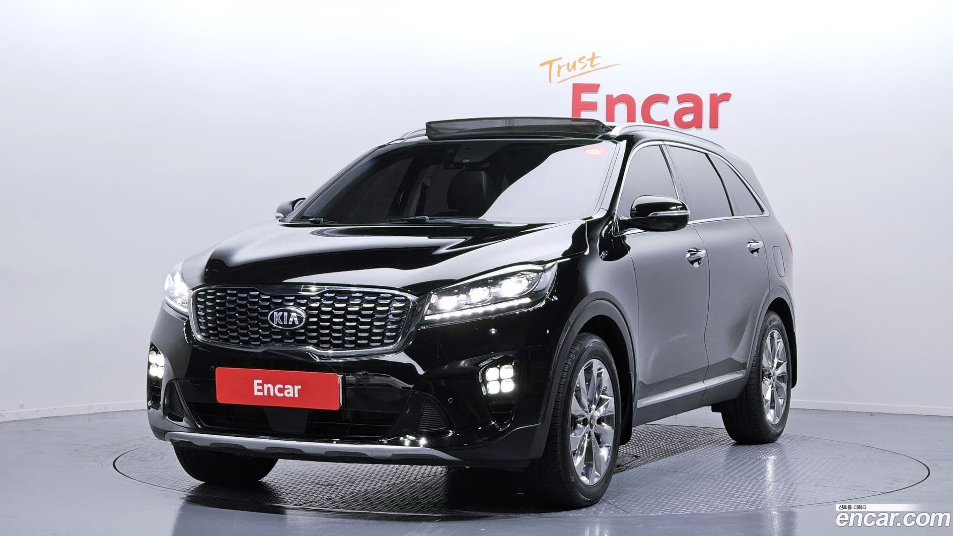 Main__Slider__Photo:Sorento Kia 2018.7-0
