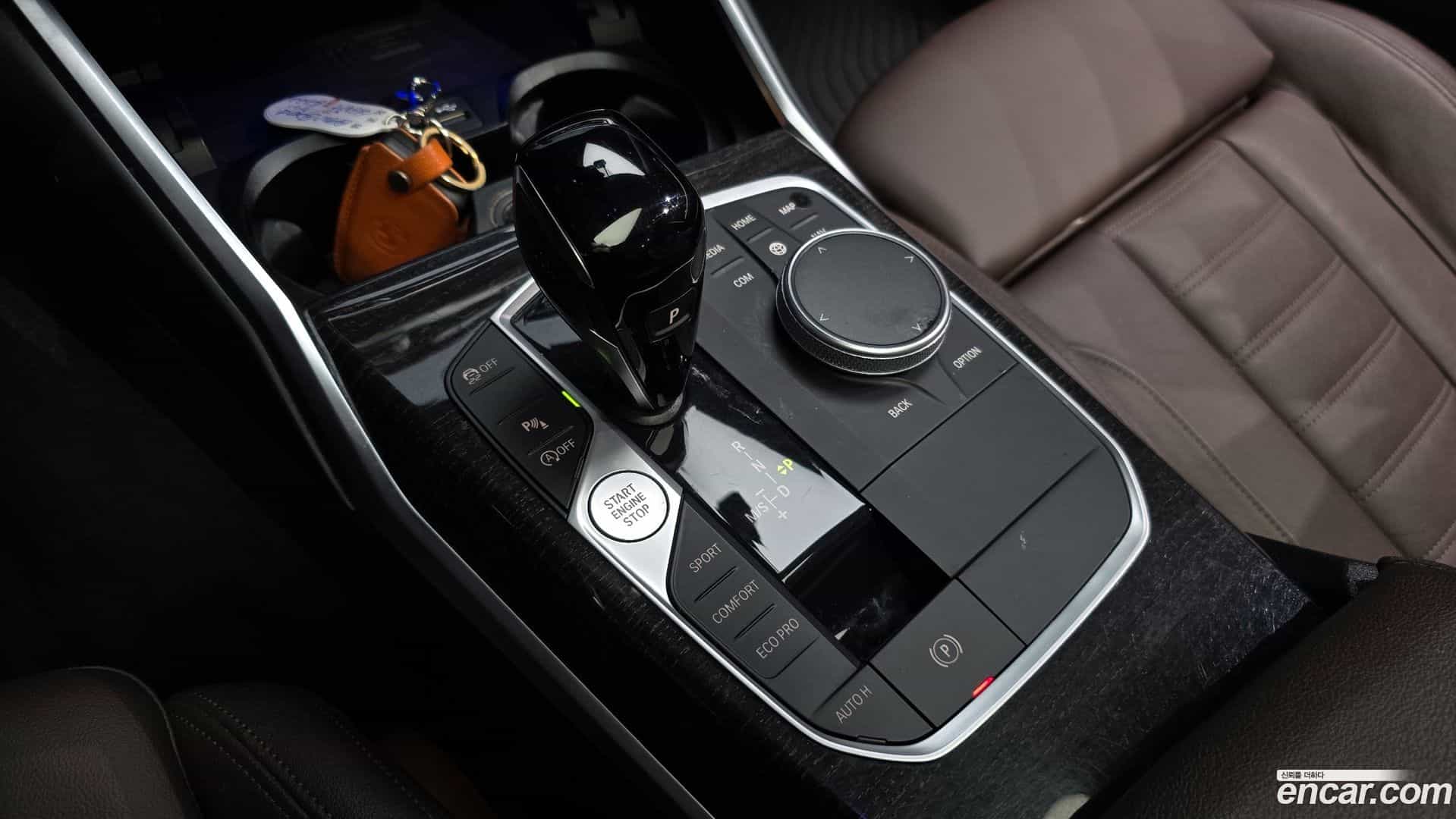 3-Series BMW 2022.5-INNER-009