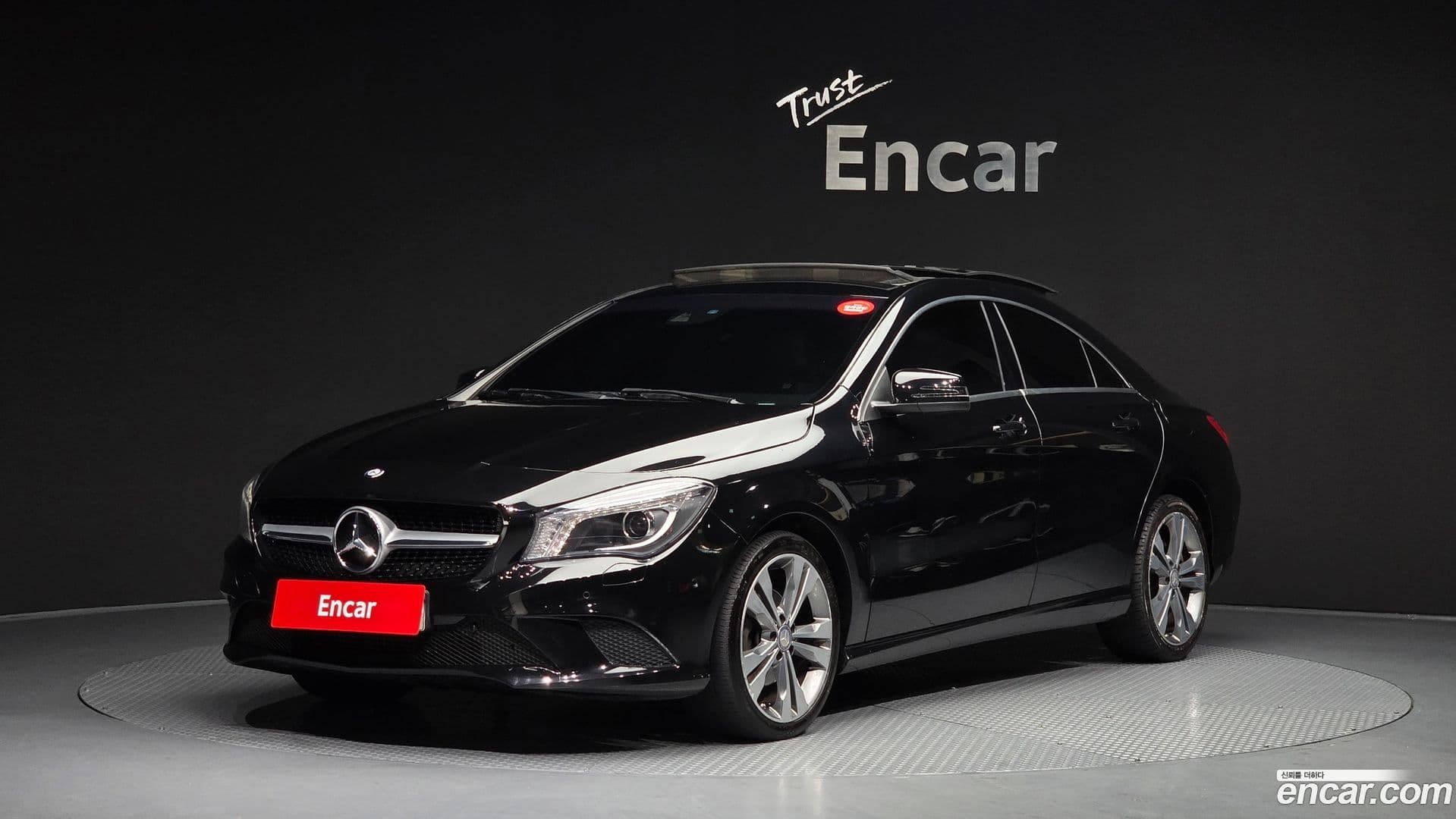 Main__Slider__Photo:CLA-Class Mercedes-Benz 2015.4-0
