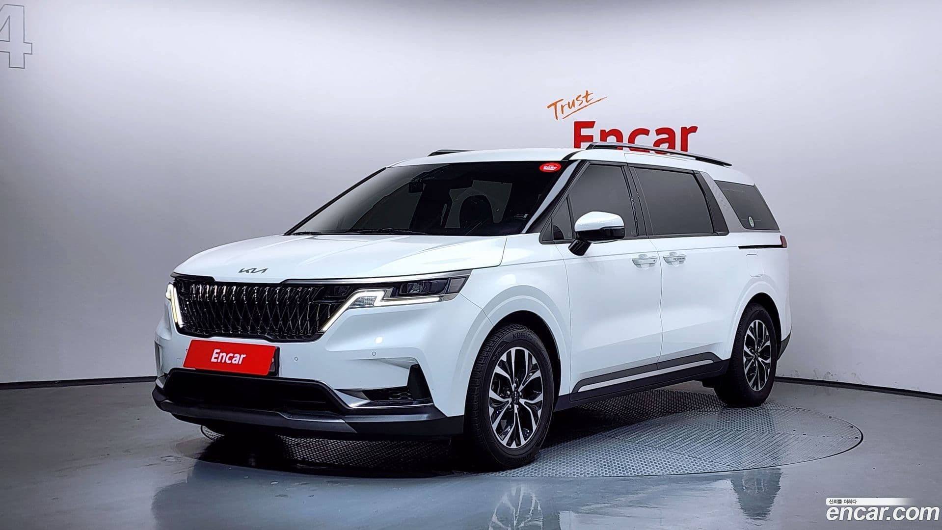 Main__Slider__Photo:Canival Kia 2022.10-0