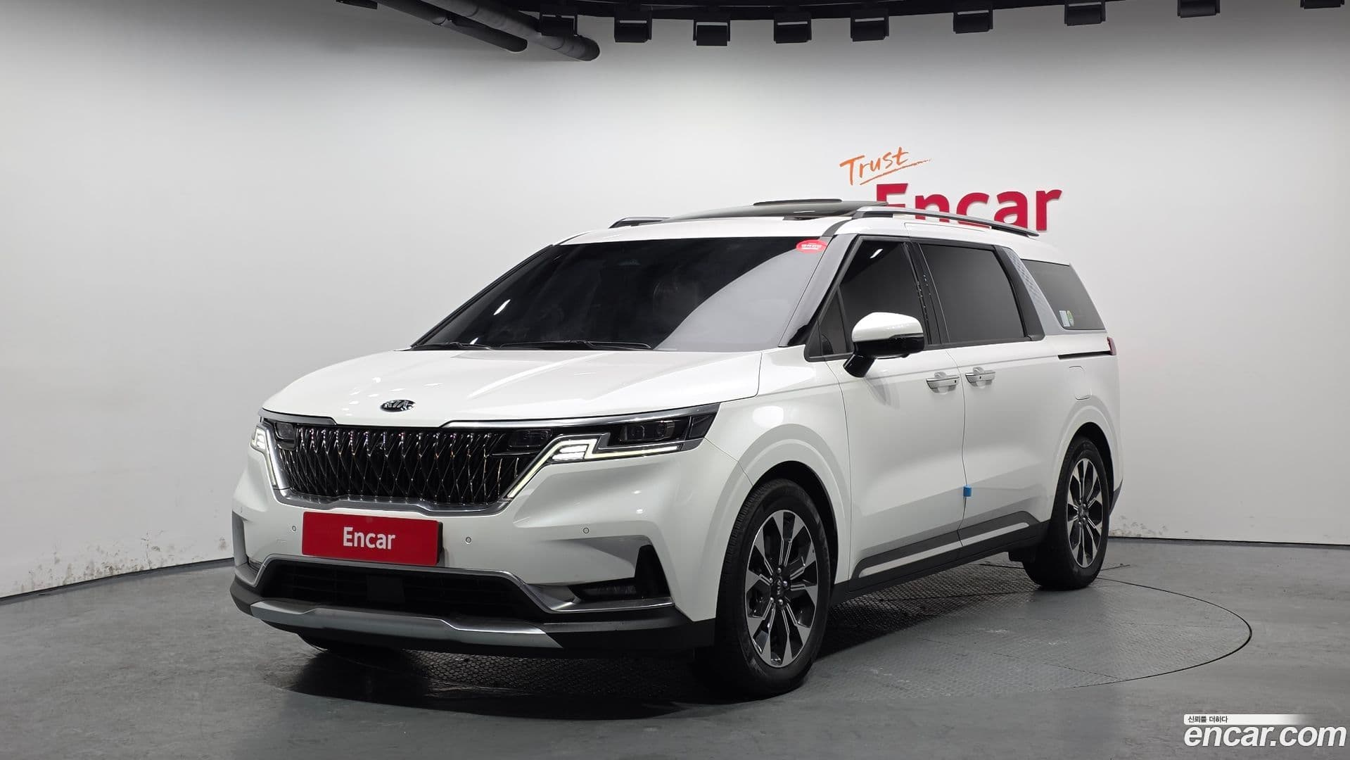 Main__Slider__Photo:Canival Kia 2021.2-0
