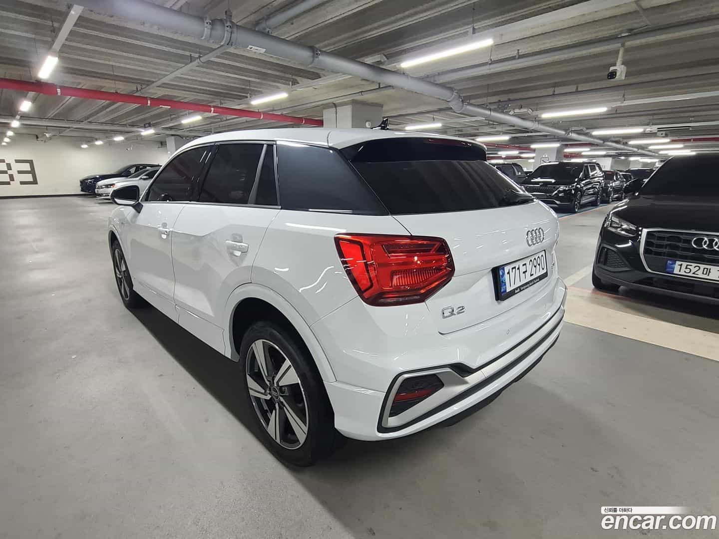 Q2 Audi 2023.11-OUTER-005