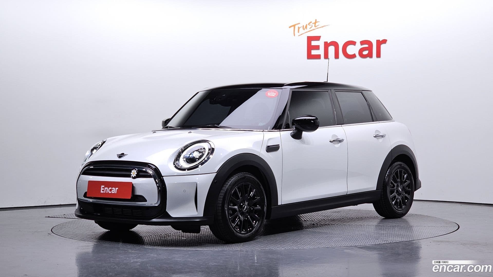 Main__Slider__Photo:Cooper Mini 2024.2-0