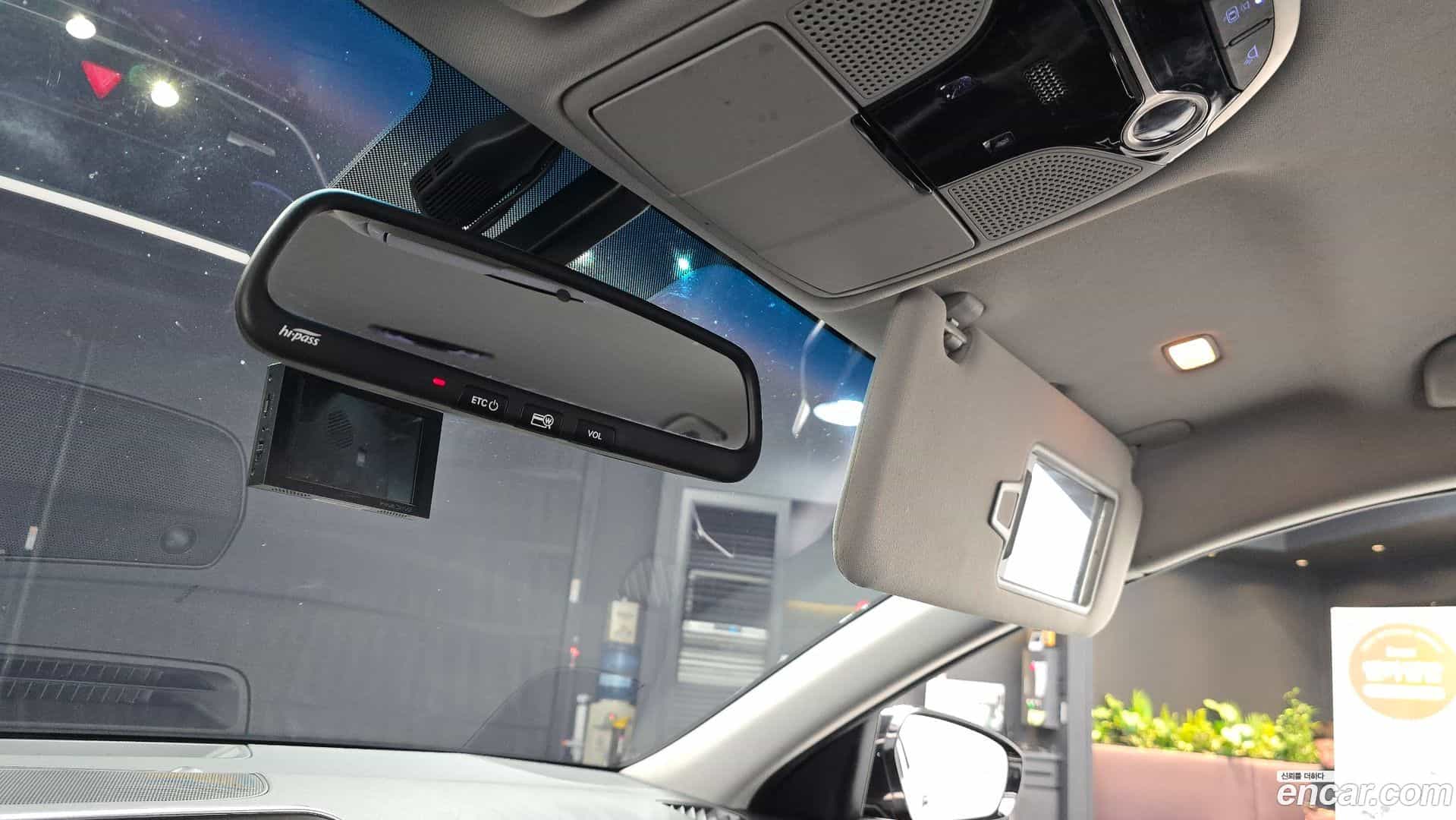 Grandeur Hyundai 2017.7-OPTION-024