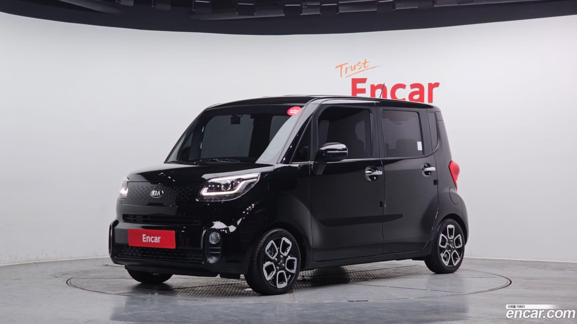 Main__Slider__Photo:RAY Kia 2019.8-0