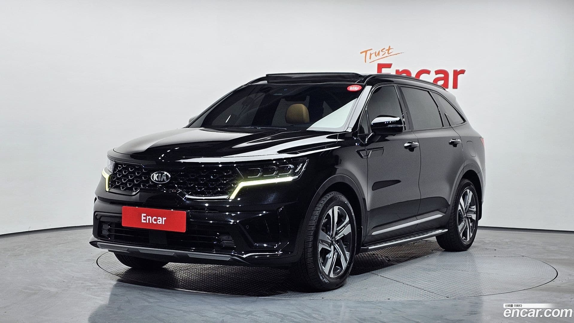Main__Slider__Photo:Sorento Kia 2021.0-0