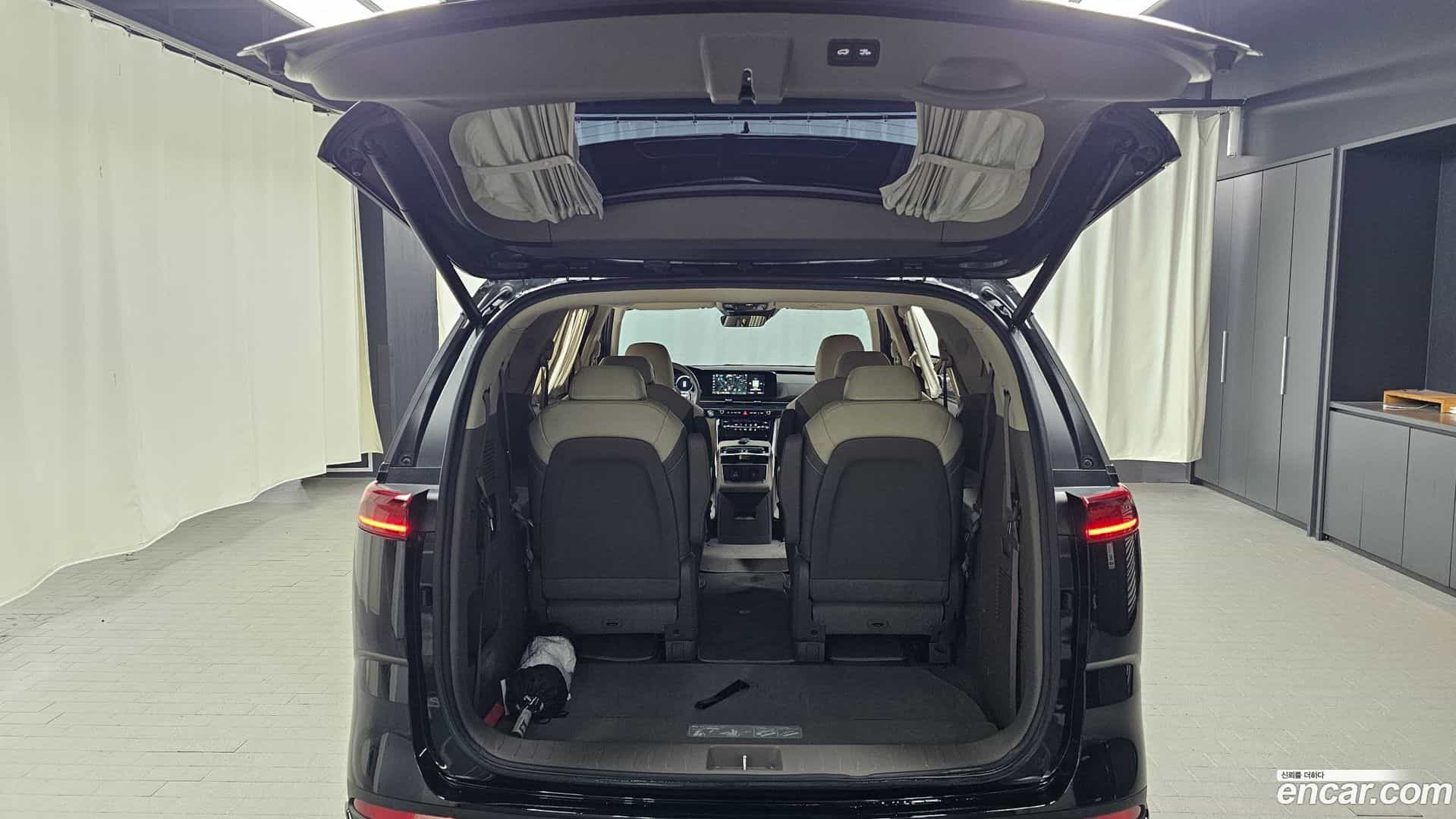 Canival Kia 2023.2-OPTION-024