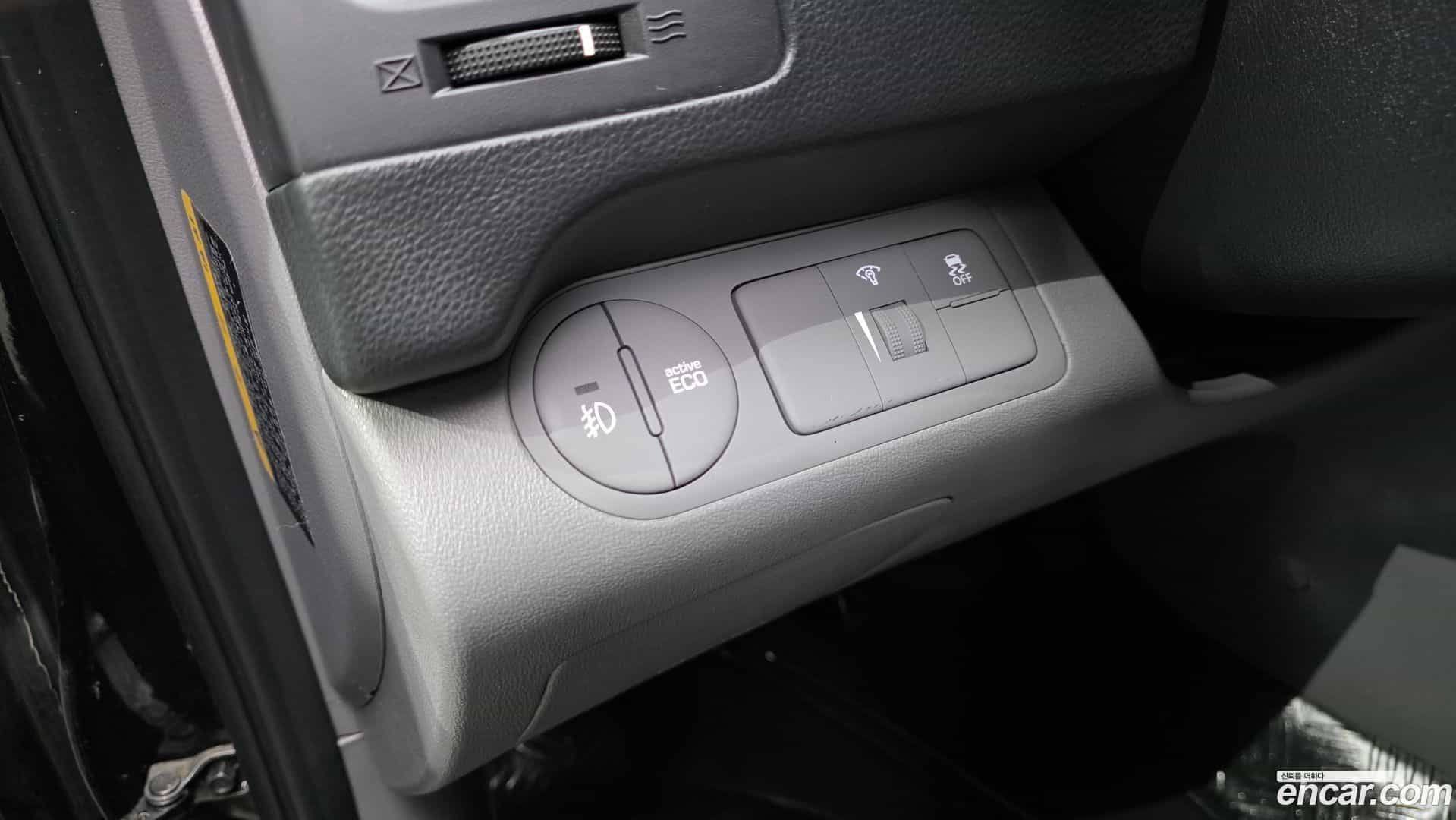 Starex Hyundai 2018.3-OPTION-022