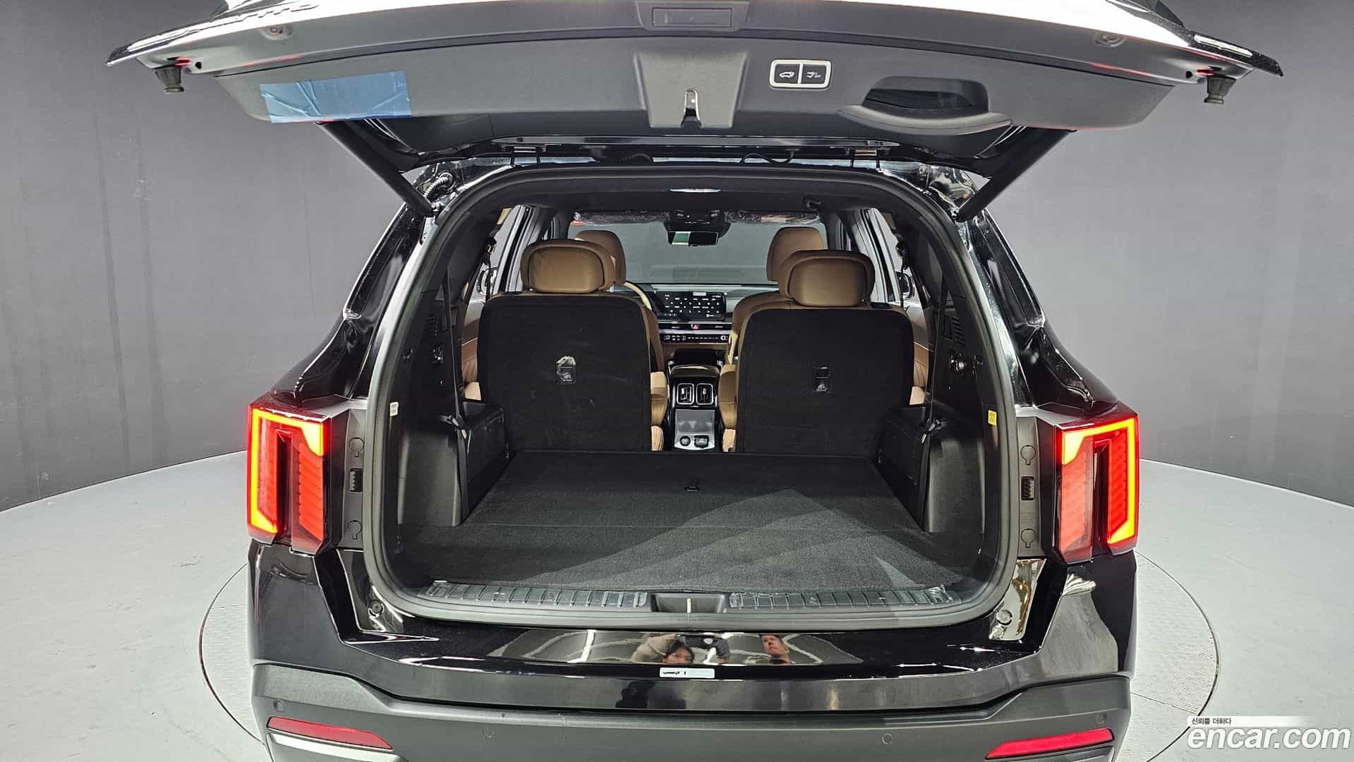 Sorento Kia 2023.8-OPTION-024
