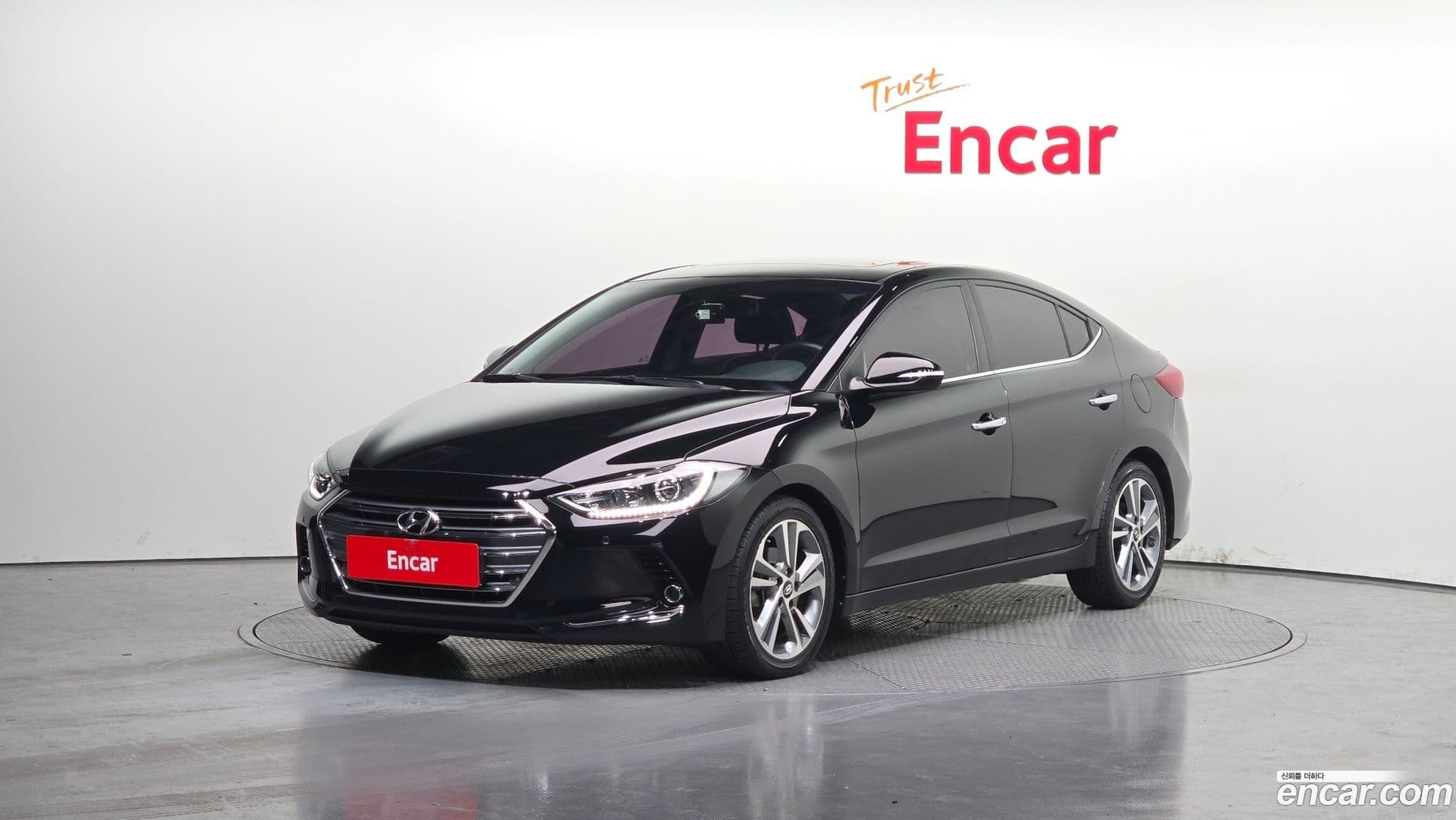 Main__Slider__Photo:AVANTE Hyundai 2015.10-0