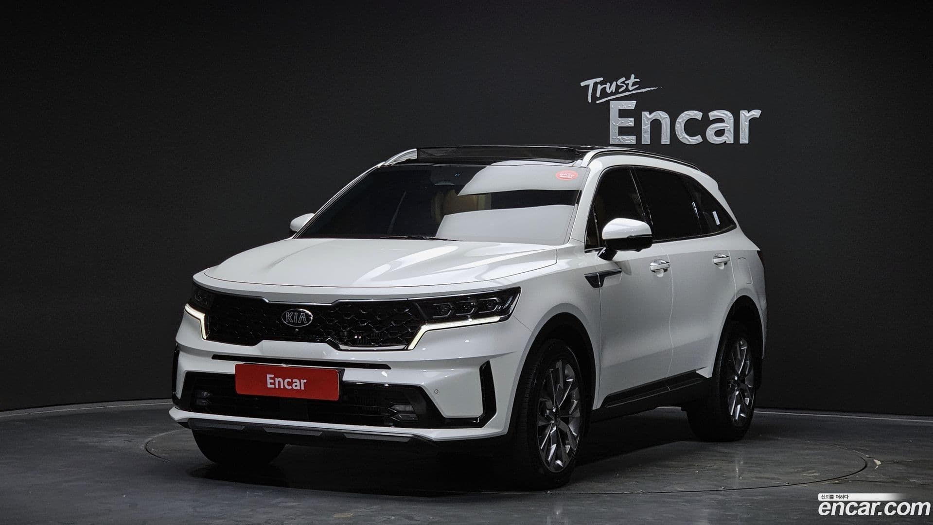Main__Slider__Photo:Sorento Kia 2021.5-0