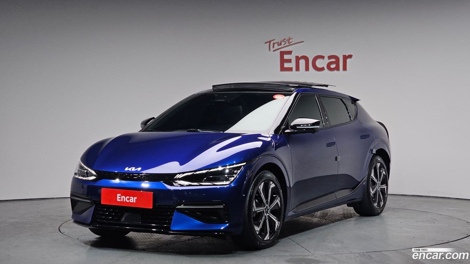 Main__Slider__Photo:EV6 Kia 2022.6-0