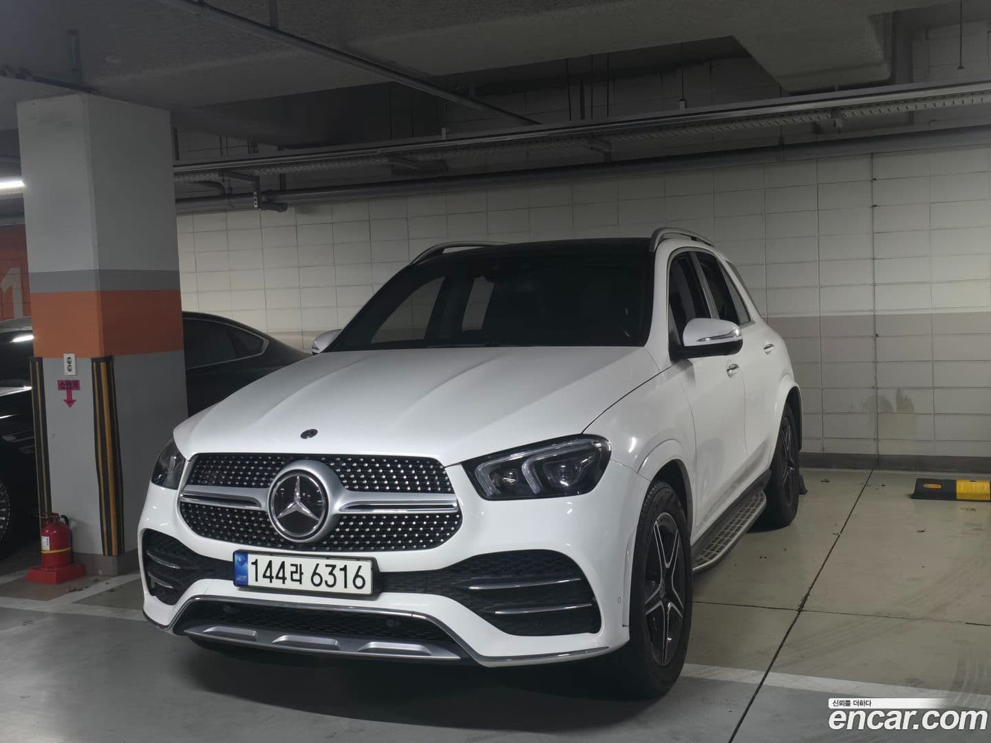 Main__Slider__Photo:GLE-Class Mercedes-Benz 2020.11-0