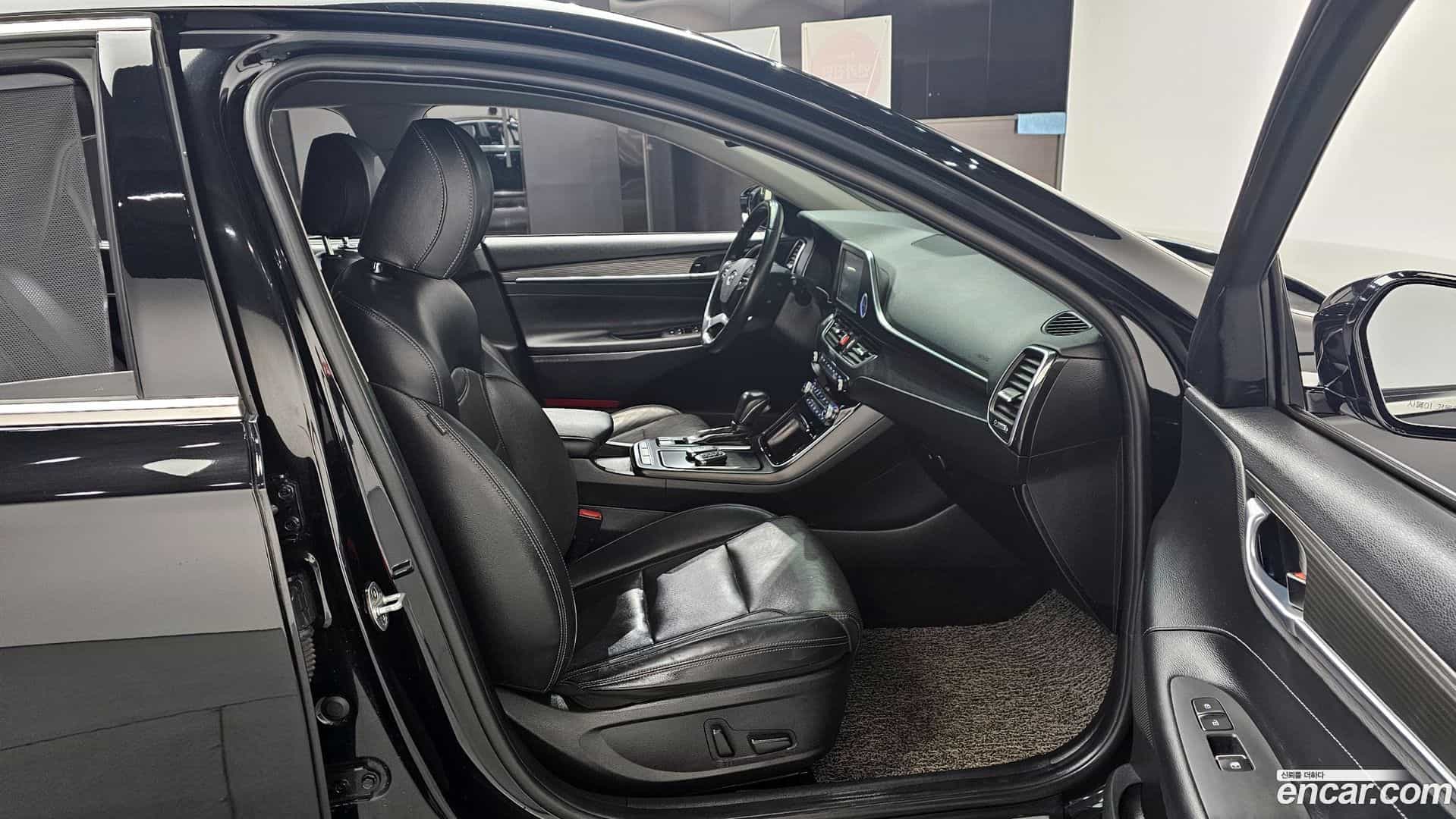 Grandeur Hyundai 2017.2-INNER-010