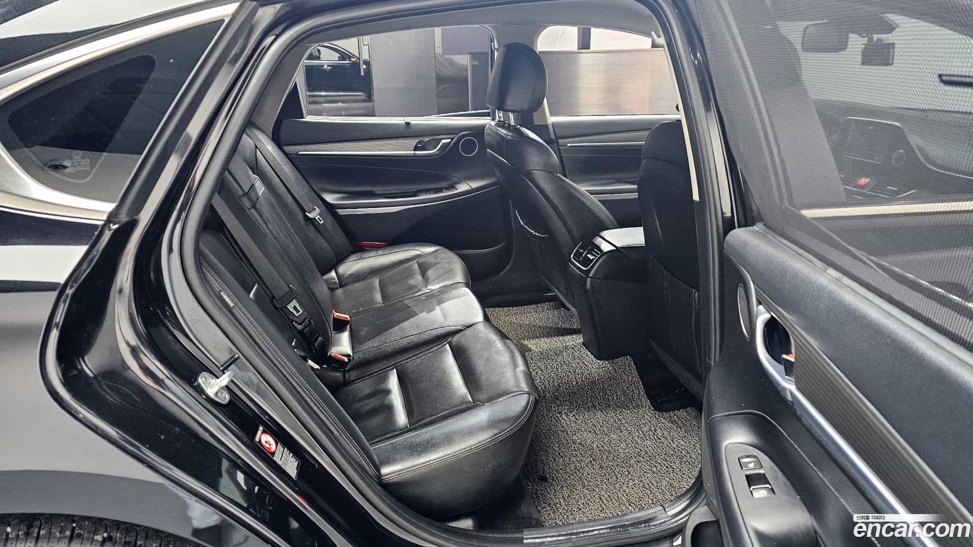Grandeur Hyundai 2017.2-OPTION-016