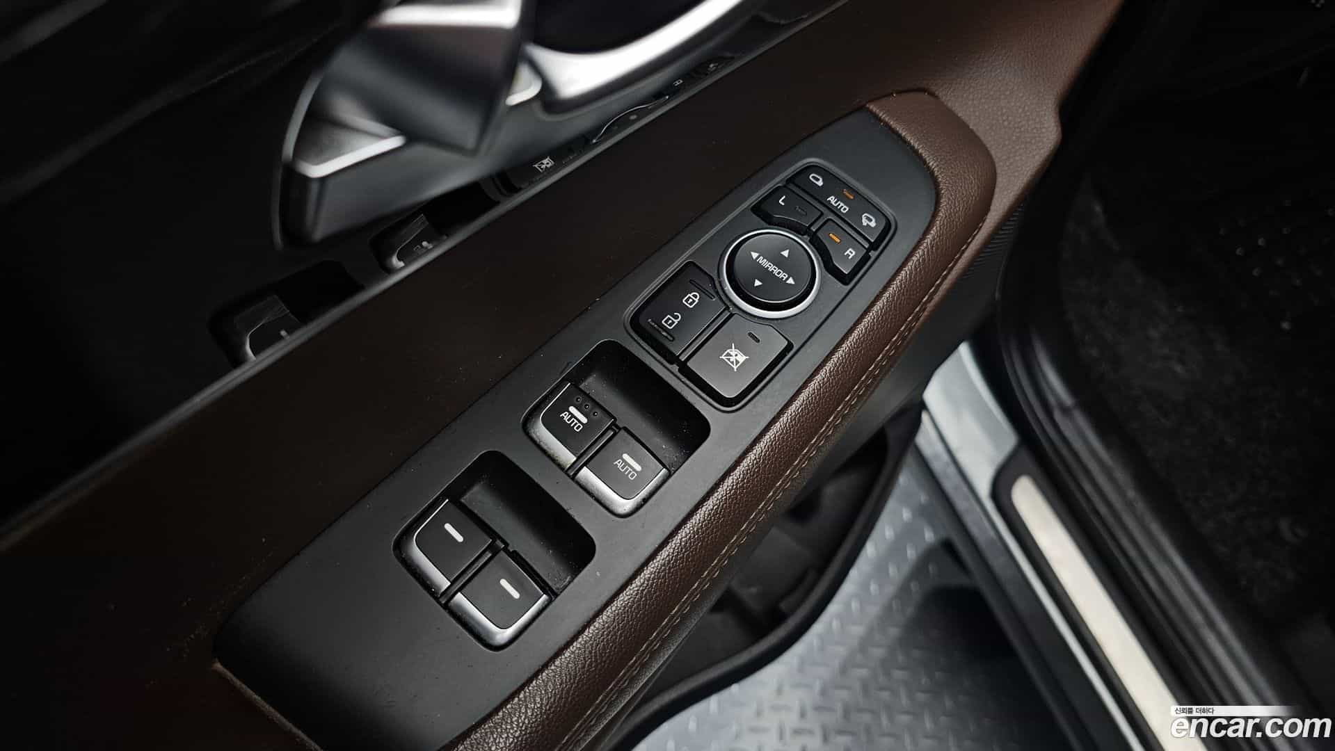 Sorento Kia 2016.9-OPTION-020