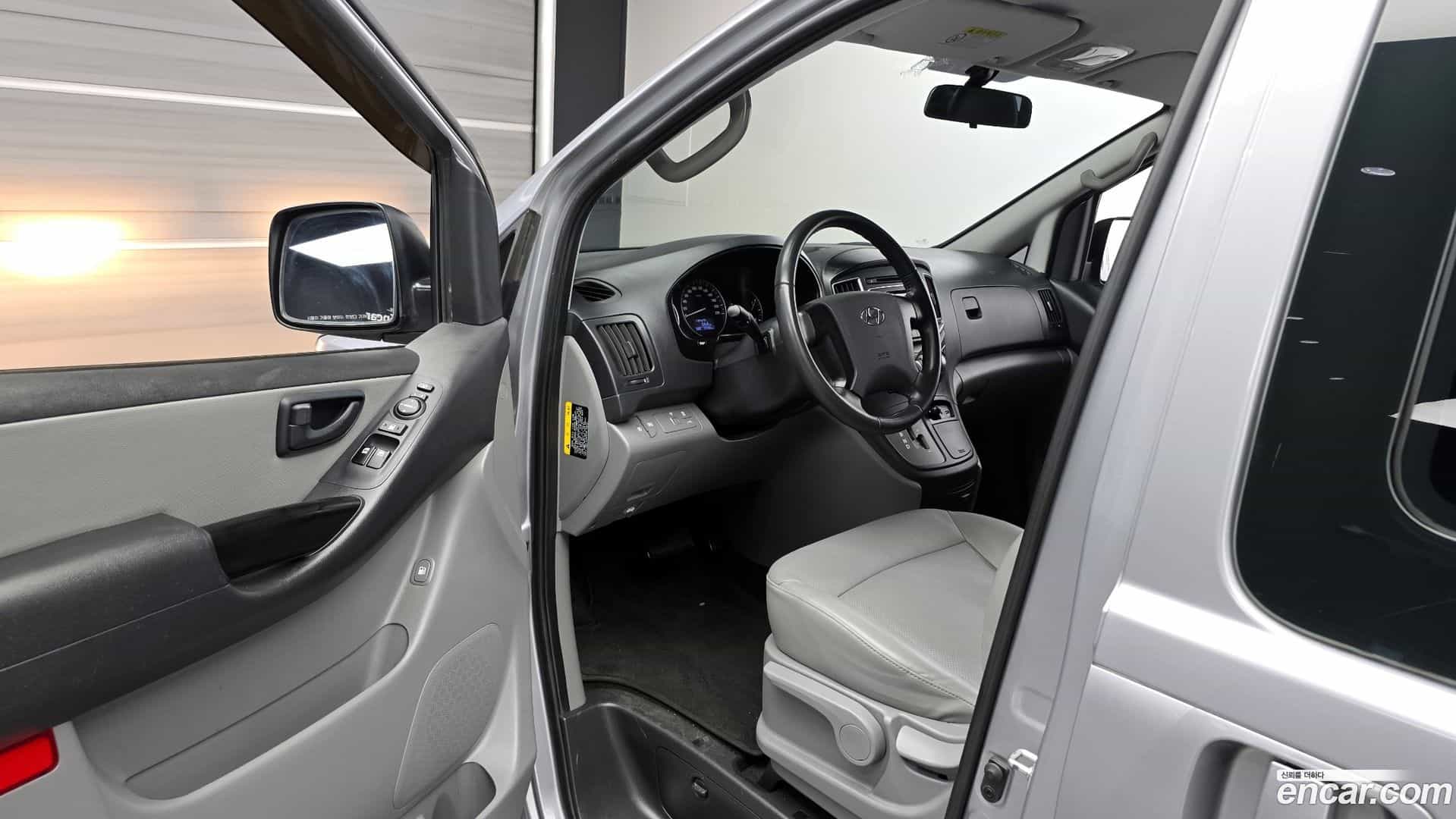 Starex Hyundai 2018.3-INNER-010