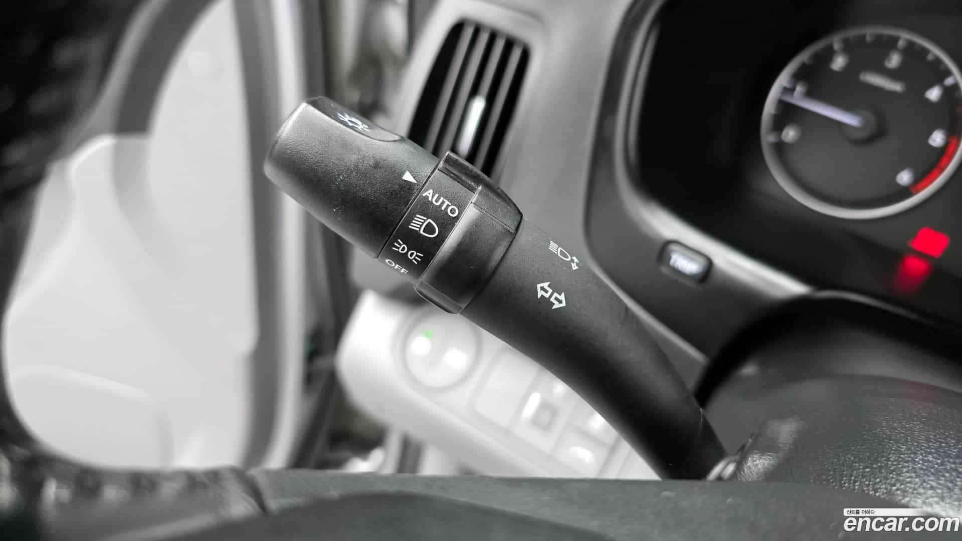 Starex Hyundai 2018.3-OPTION-020