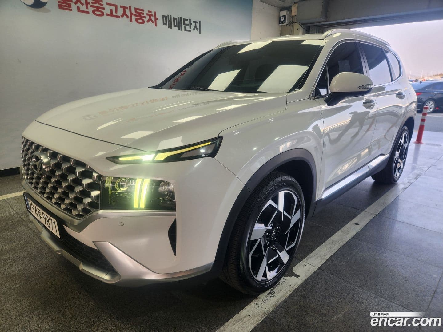 Main__Slider__Photo:Santafe Hyundai 2020.6-0
