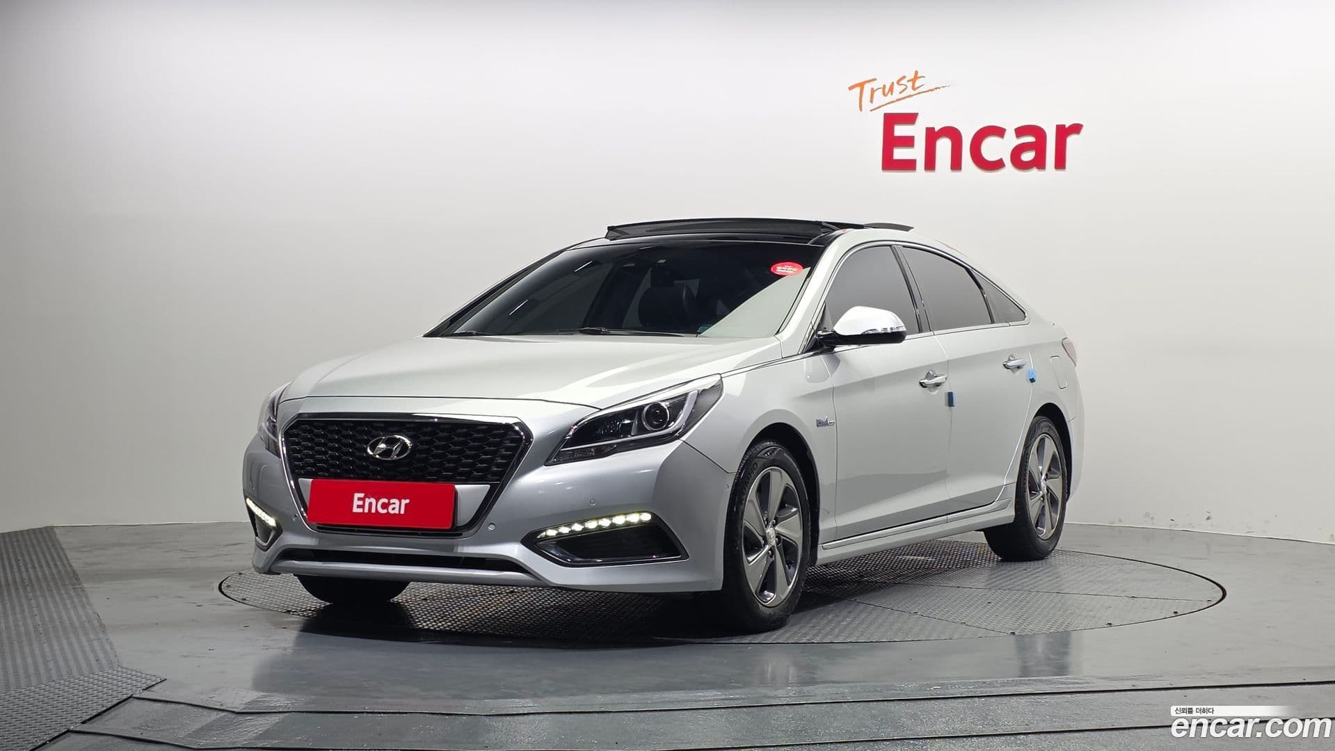 Main__Slider__Photo:Sonata Hyundai 2015.0-0