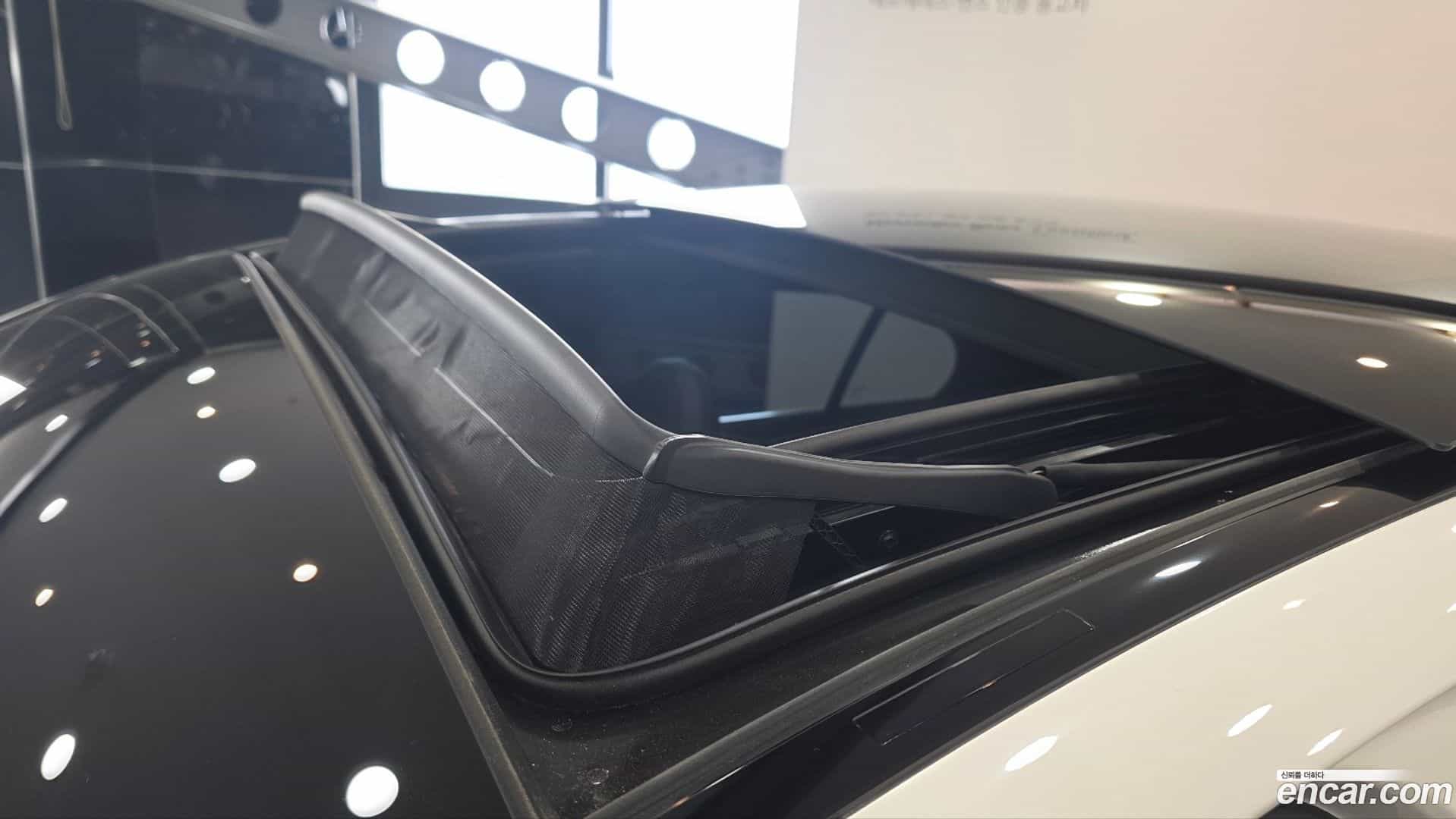 E-Class Mercedes-Benz 2025.9-OPTION-018