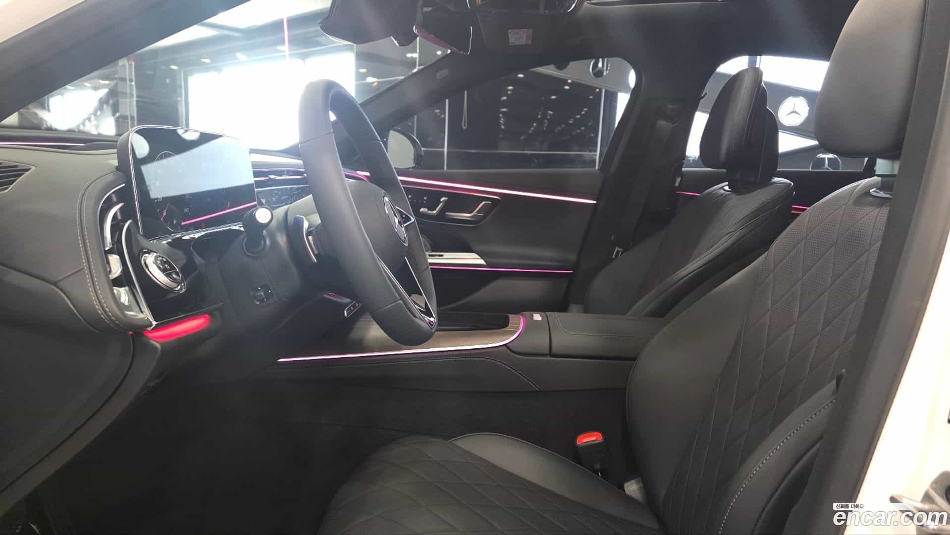 E-Class Mercedes-Benz 2025.9-OPTION-023