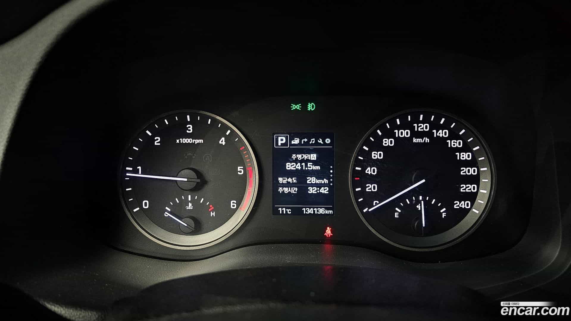 Tucson Hyundai 2015.5-INNER-008