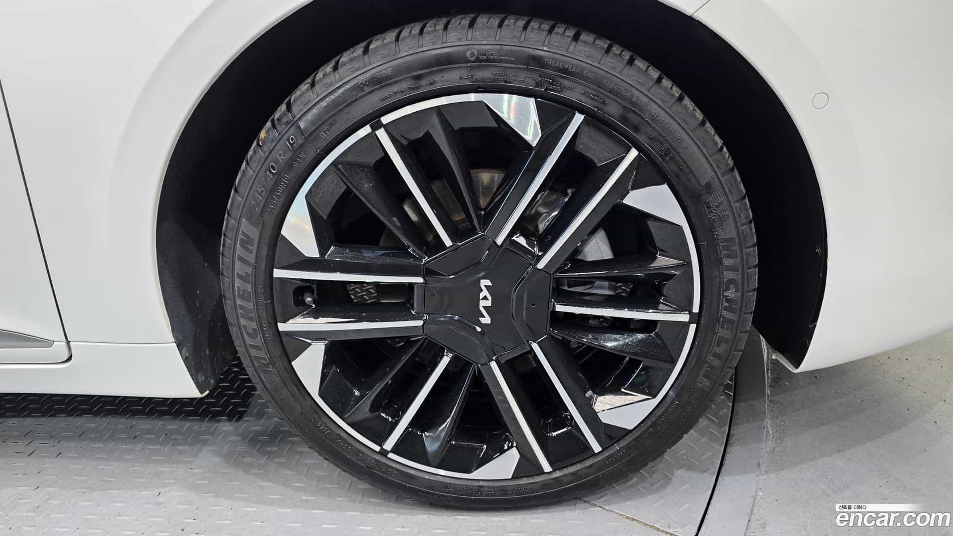 K8 Kia 2024.10-OUTER-005