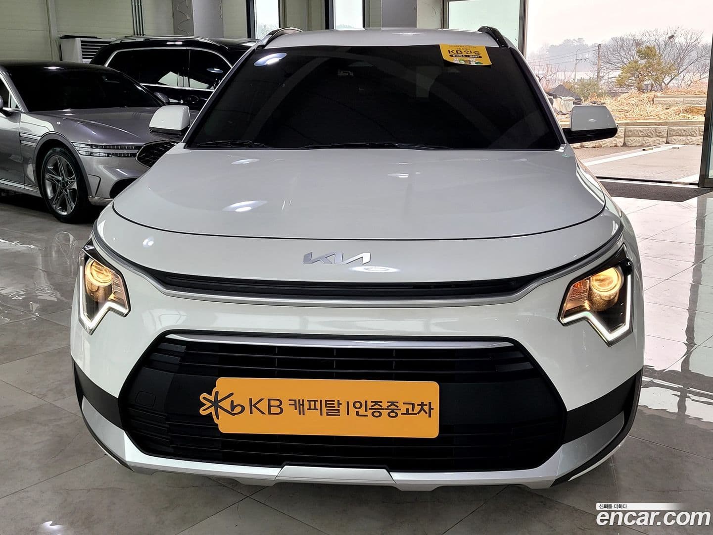 Main__Slider__Photo:Niro Kia 2025.5-0