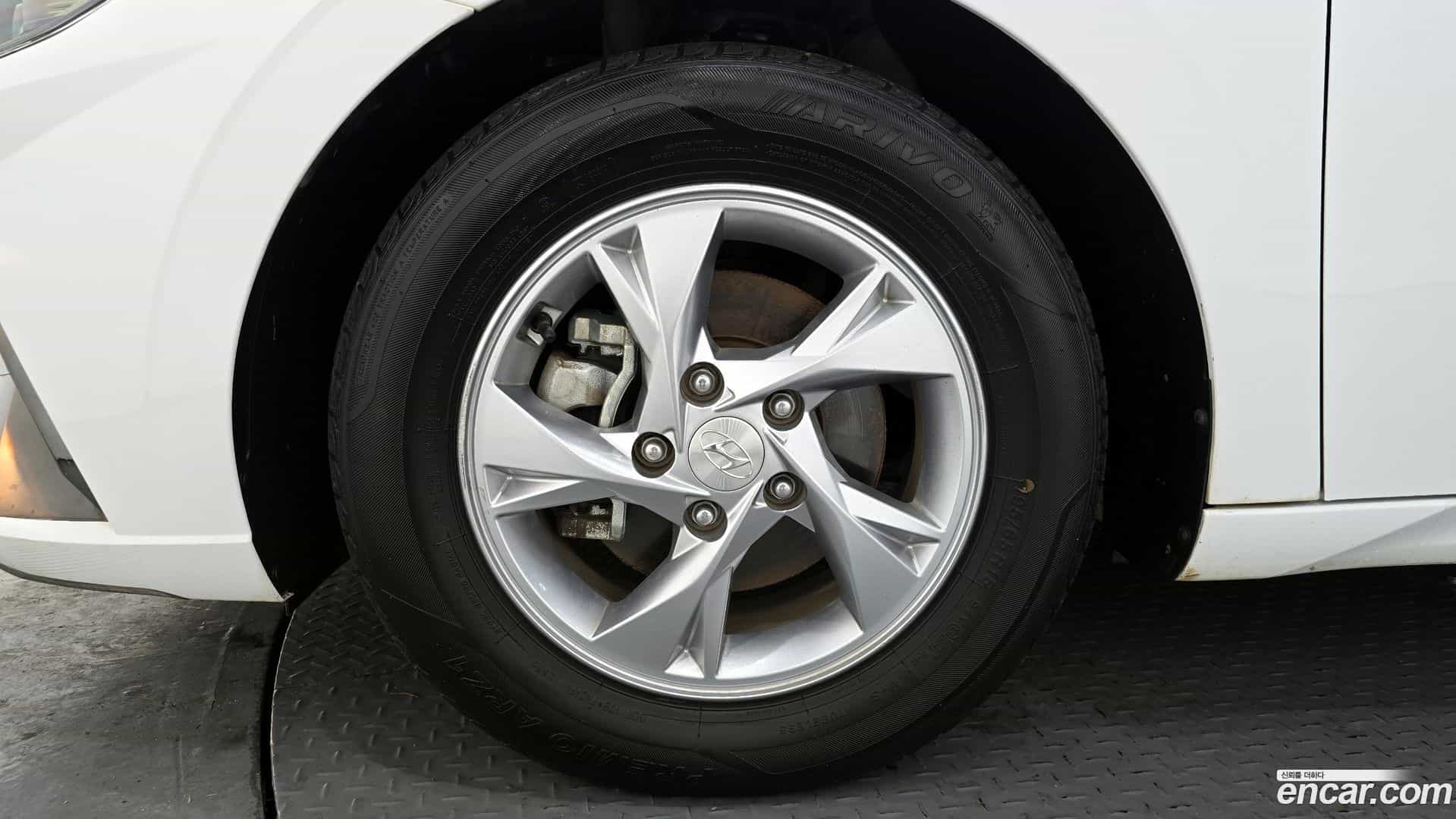 AVANTE Hyundai 2020.9-OUTER-005