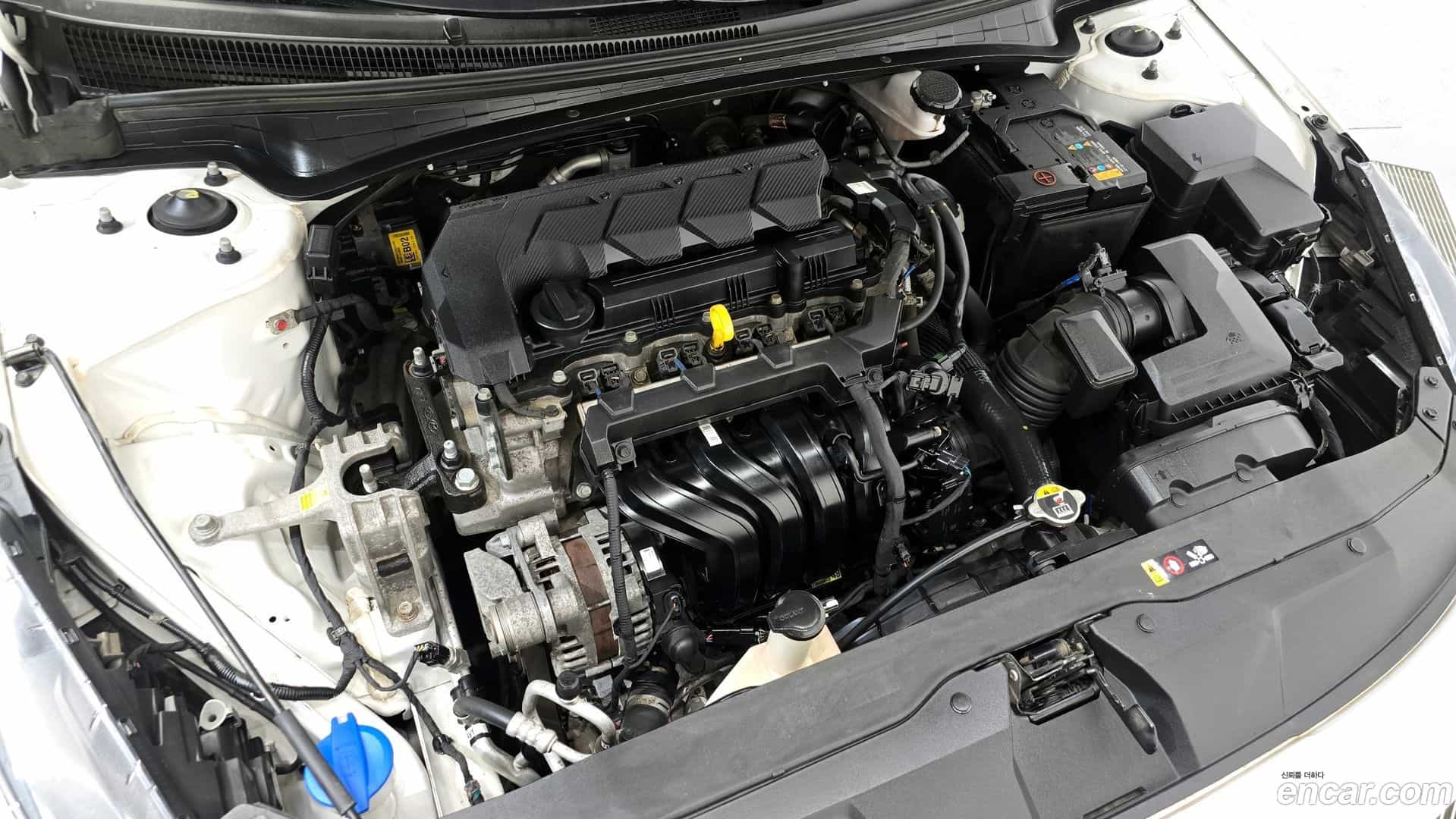 AVANTE Hyundai 2020.9-INNER-006