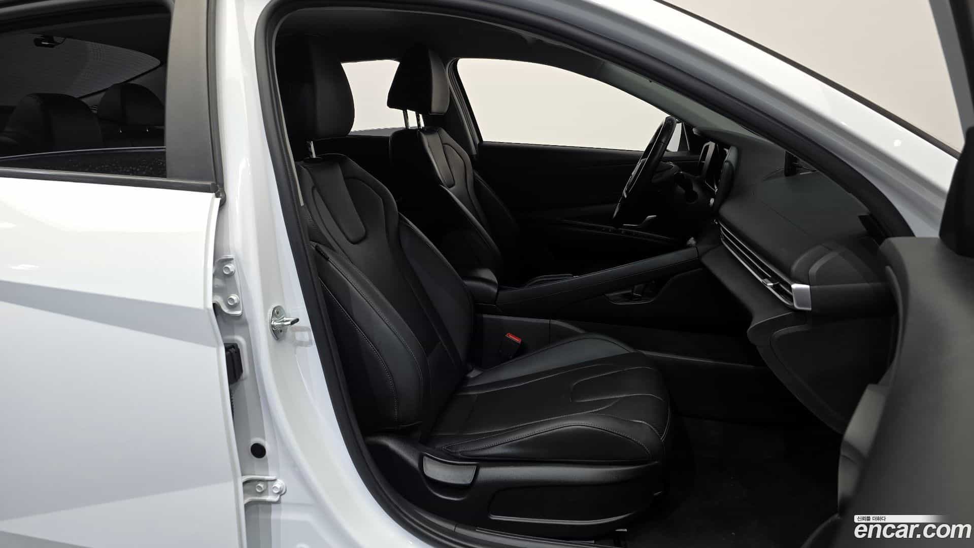 AVANTE Hyundai 2020.9-INNER-010
