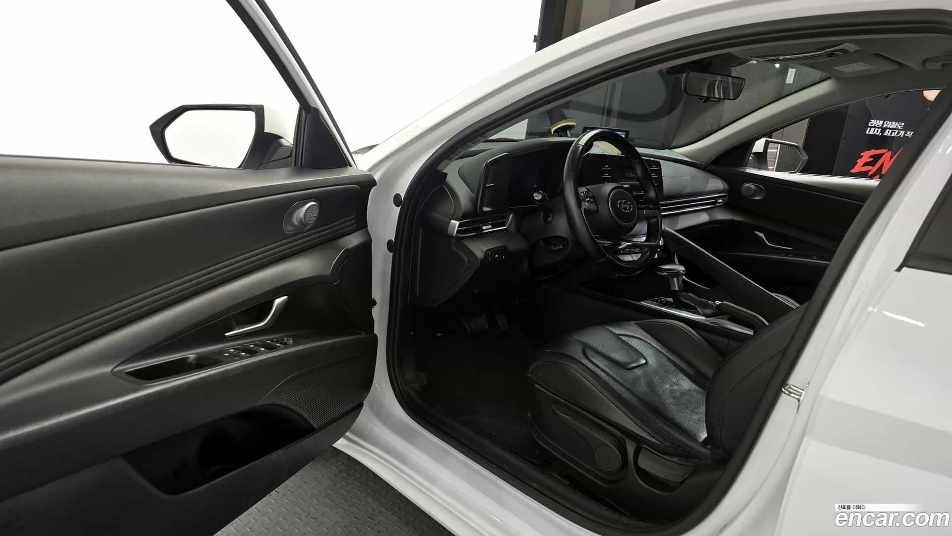 AVANTE Hyundai 2020.9-OPTION-015