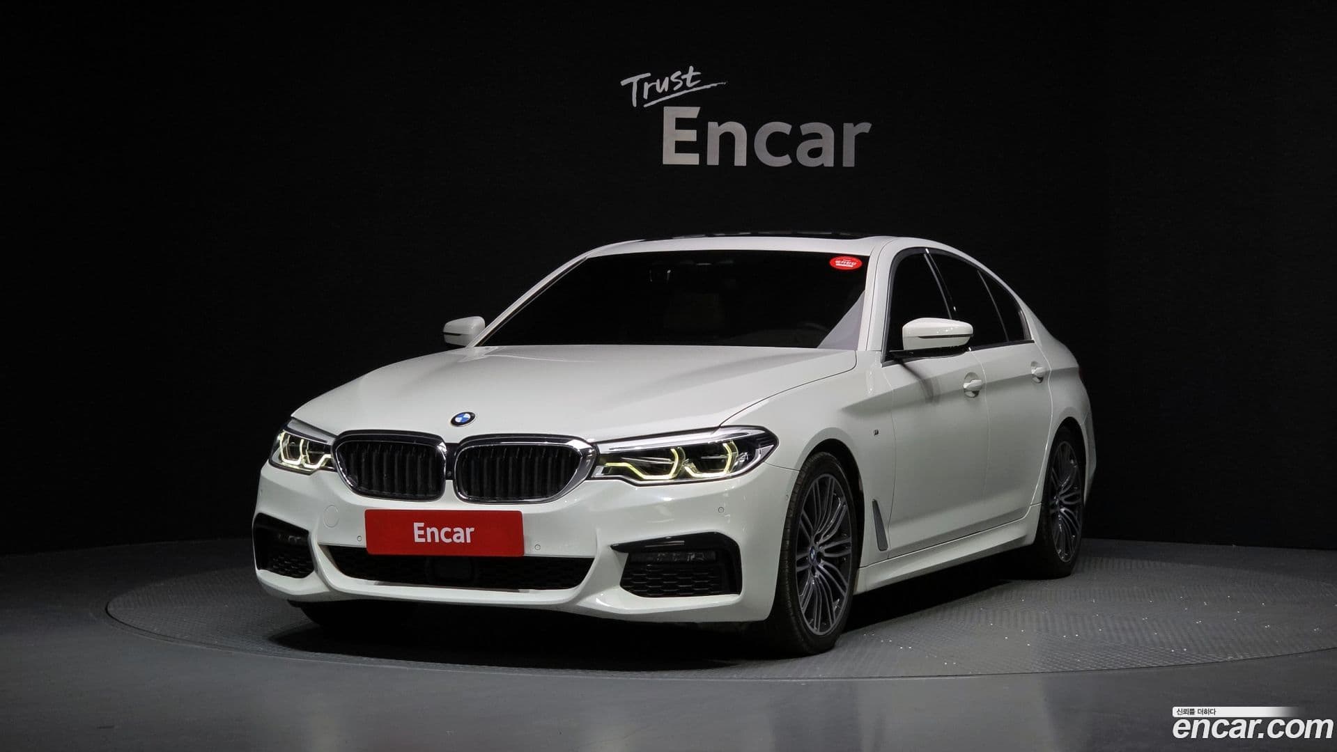 Main__Slider__Photo:5-Series BMW 2019.2-0