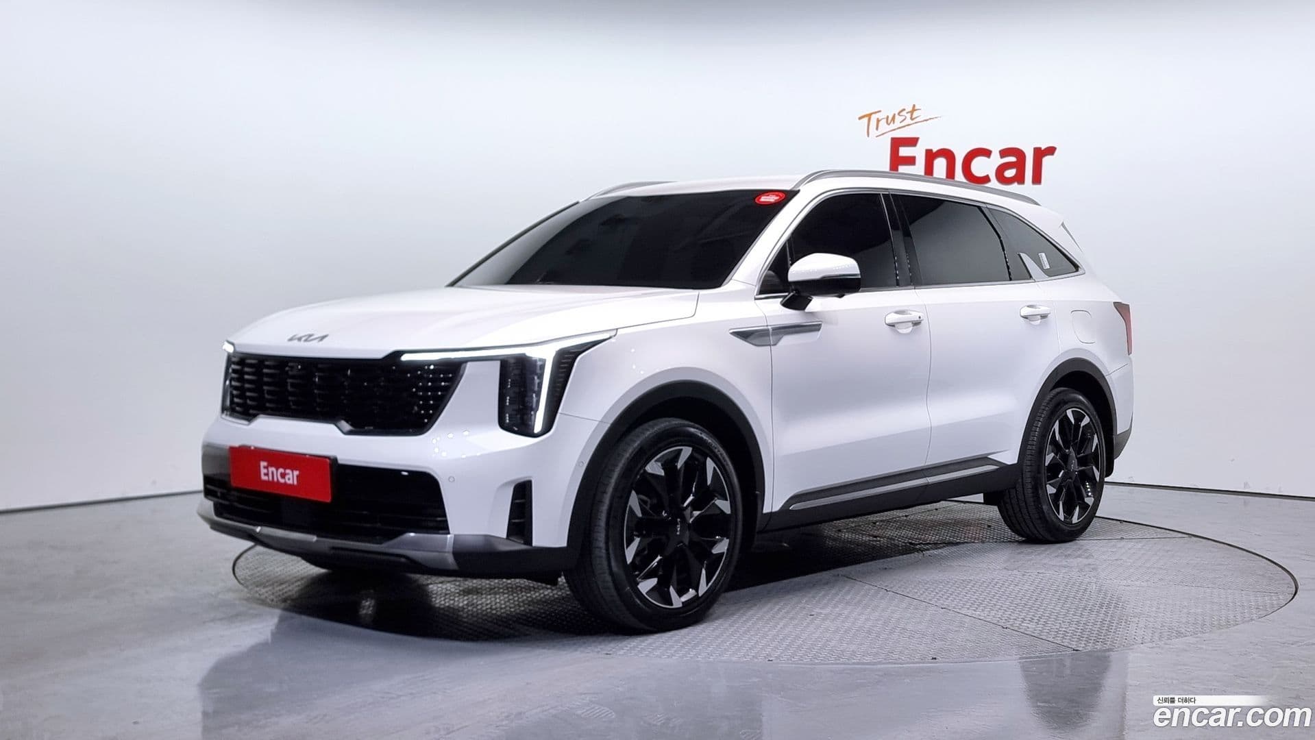 Main__Slider__Photo:Sorento Kia 2023.8-0