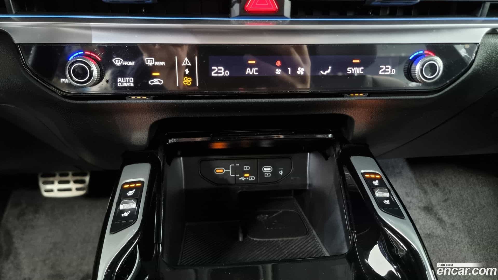 Sorento Kia 2023.8-OPTION-024