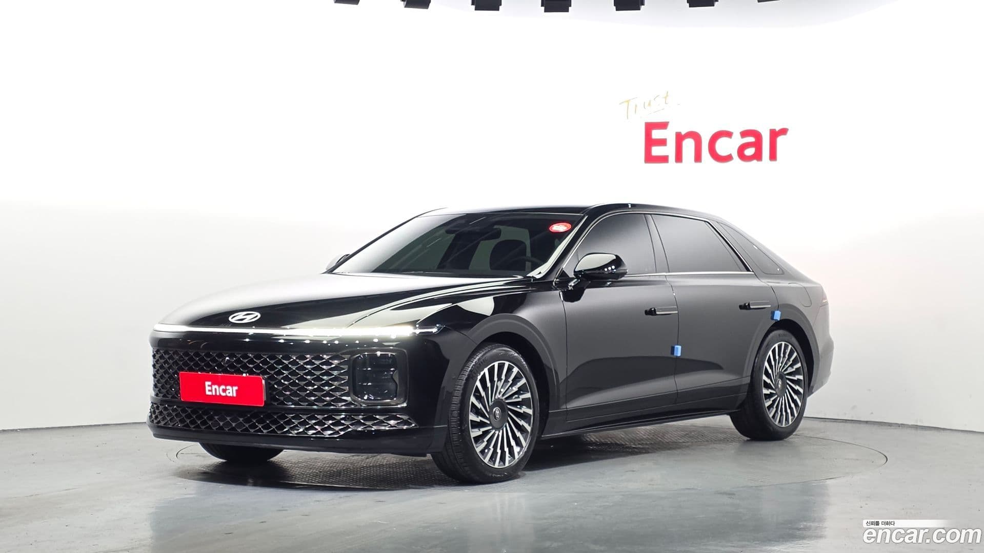 Main__Slider__Photo:Grandeur Hyundai 2025.0-0