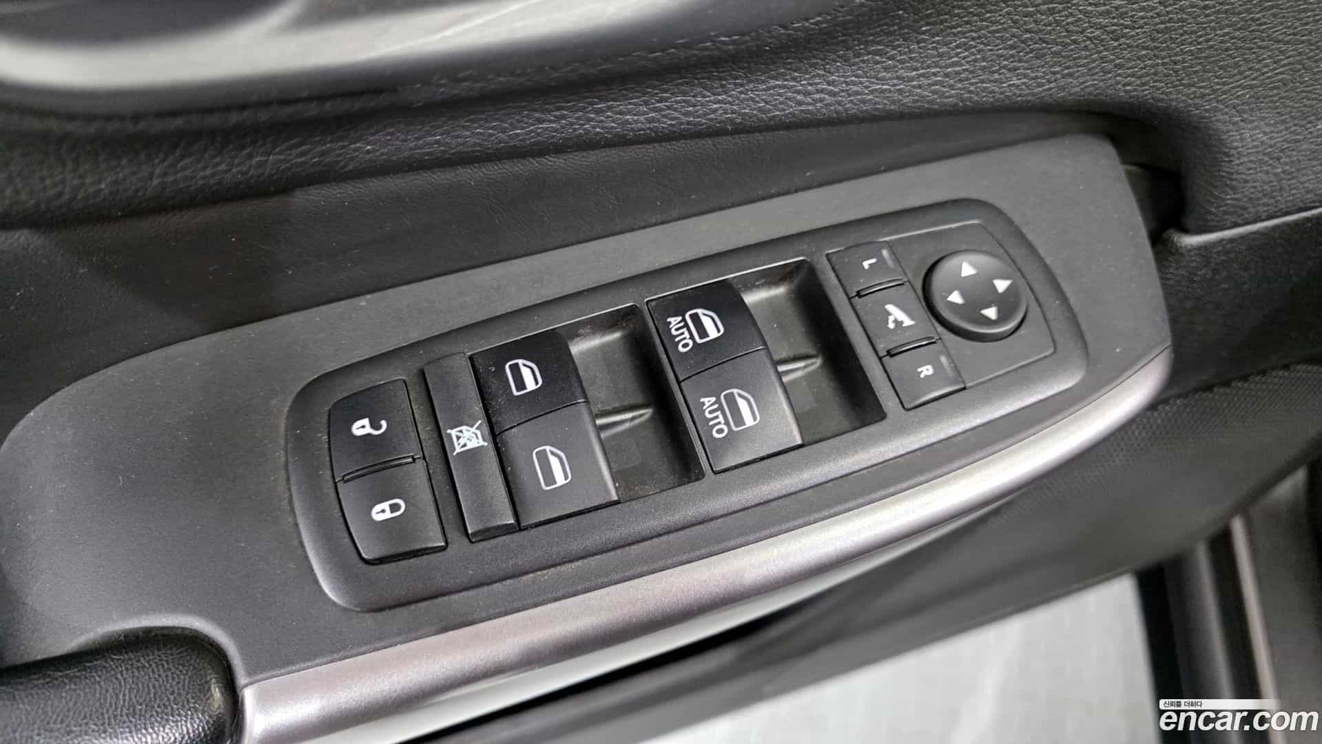 Cherokee Jeep 2018.6-OPTION-018