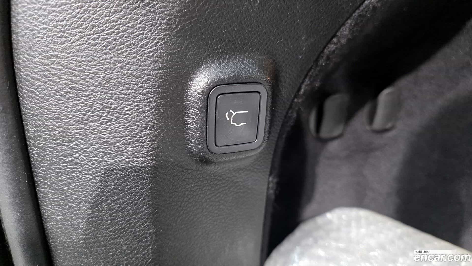 Cherokee Jeep 2018.6-OPTION-022
