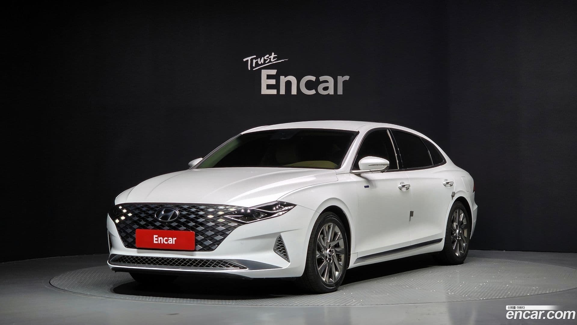 Main__Slider__Photo:Grandeur Hyundai 2020.11-0