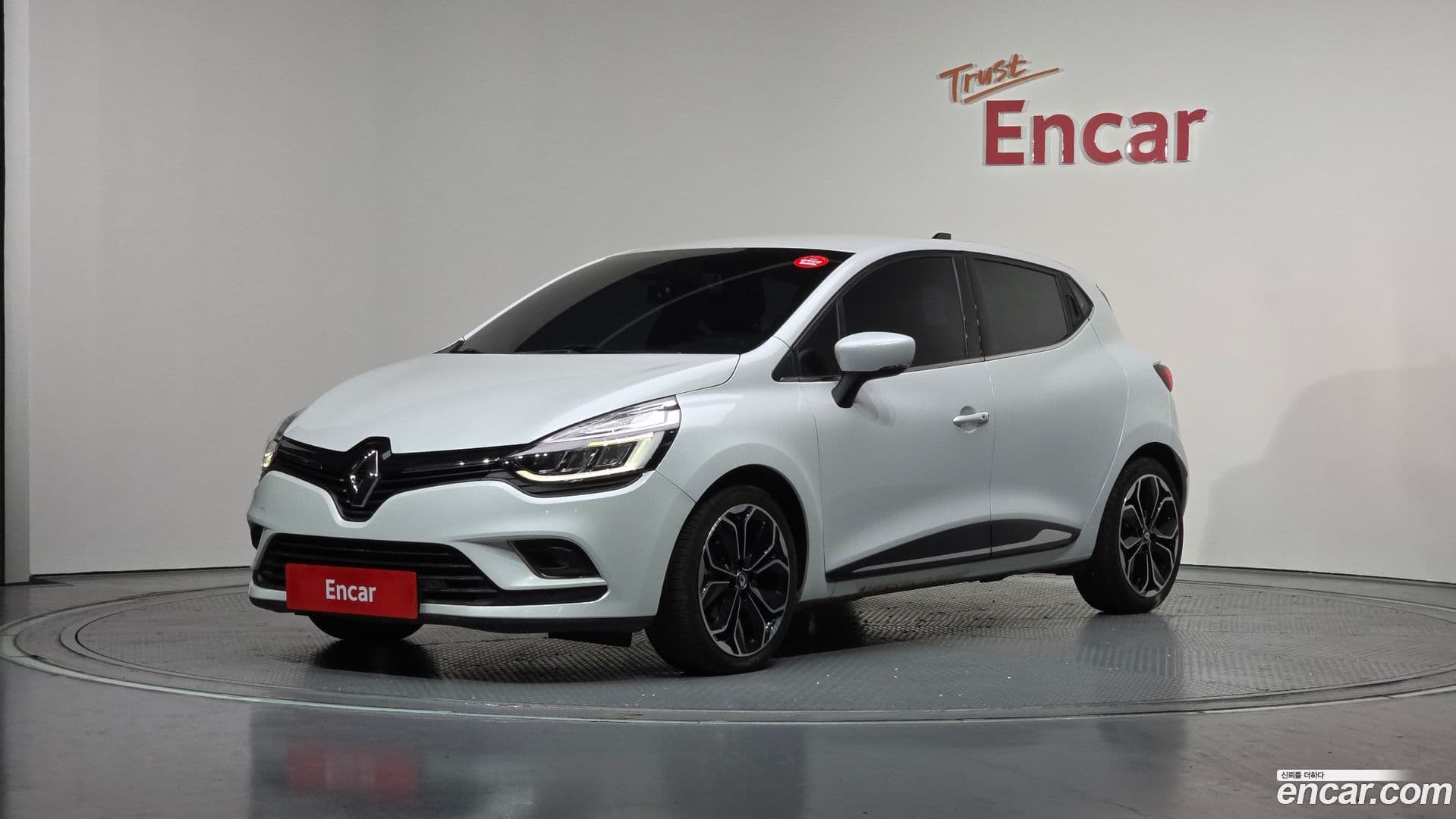 Main__Slider__Photo:Cilo Renault Korea 2018.11-0