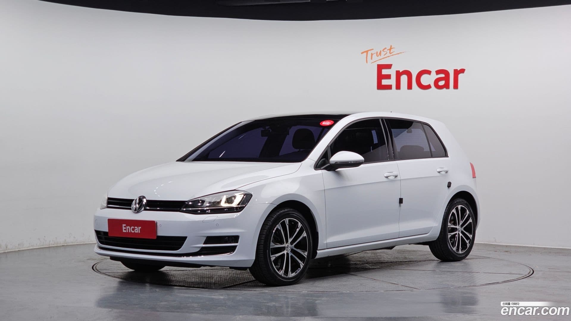 Main__Slider__Photo:Golf Volkswagen 2015.10-0