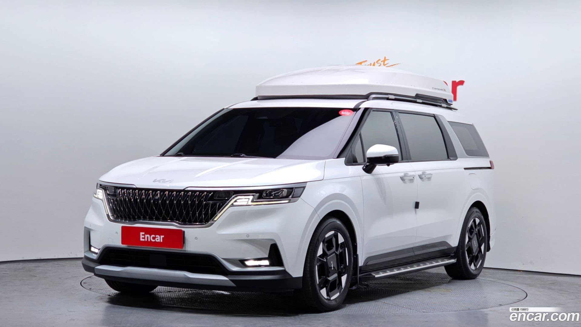 Main__Slider__Photo:Canival Kia 2022.1-0
