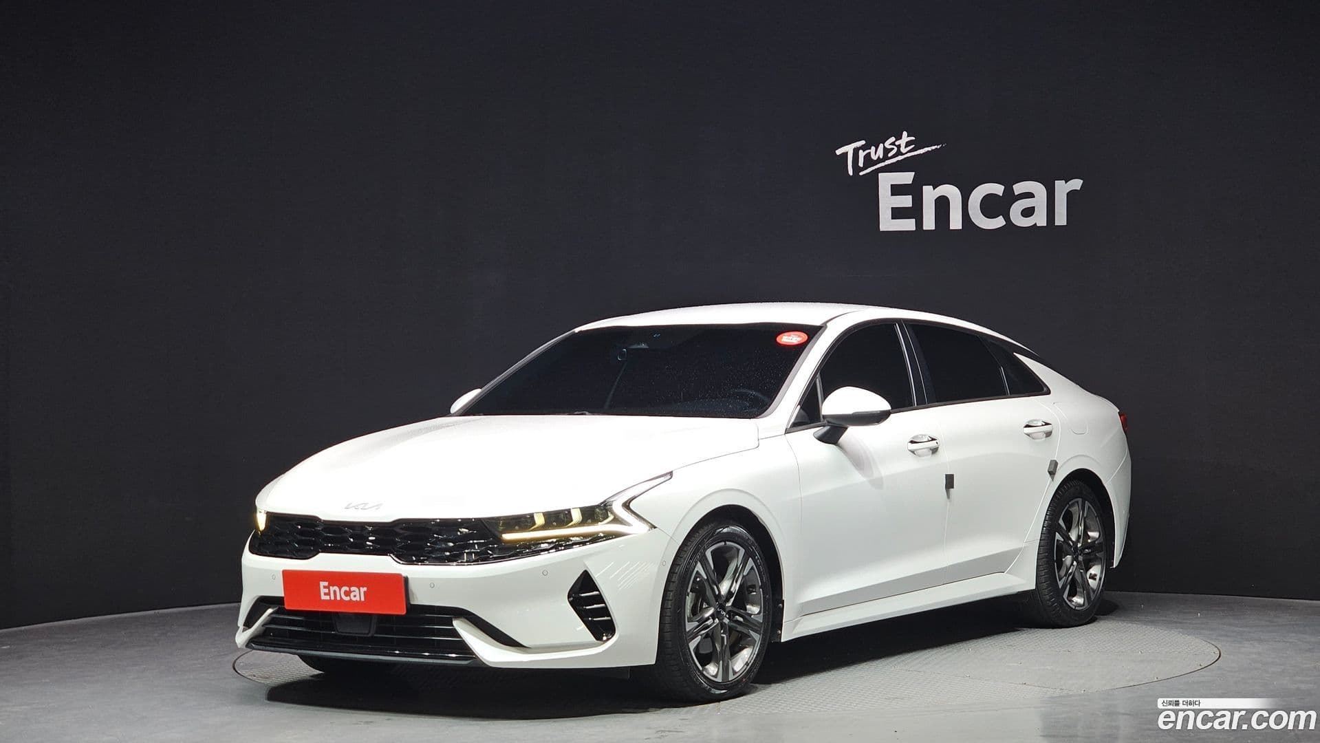 Main__Slider__Photo:K5 Kia 2022.1-0