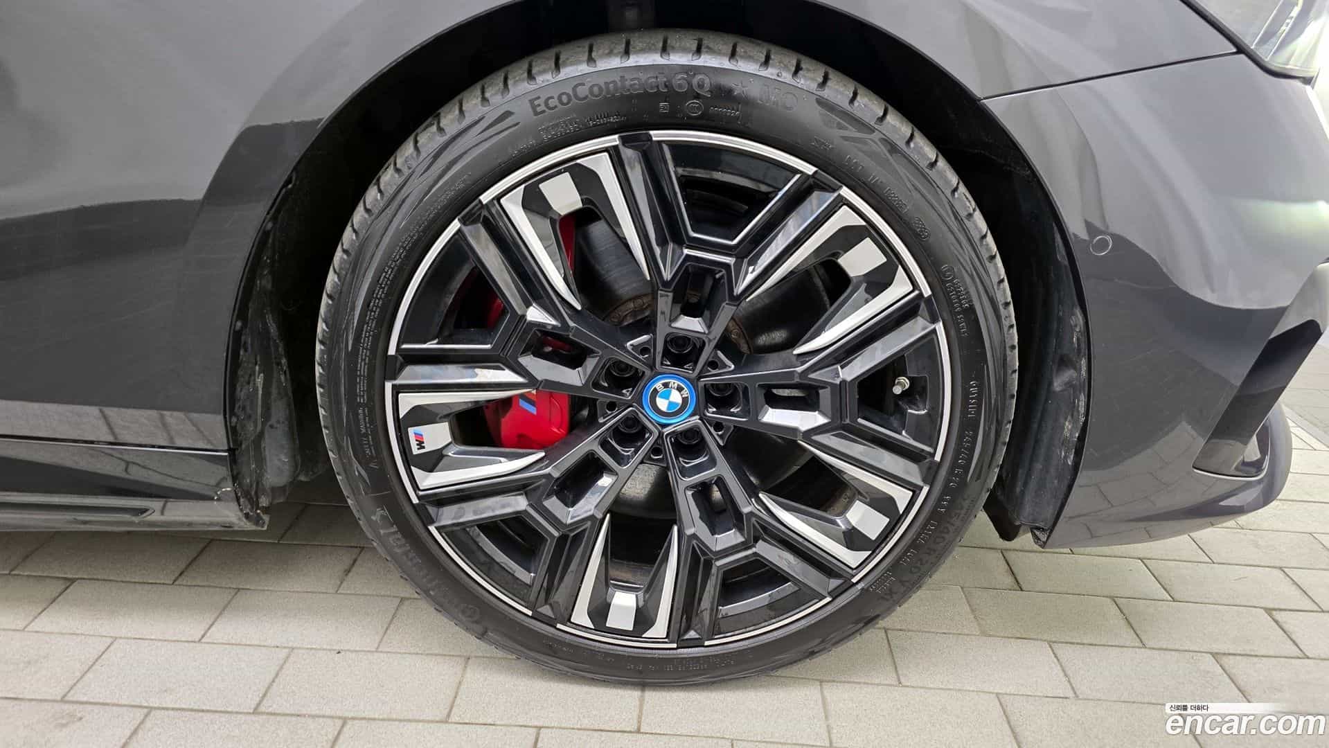 i5 BMW 2023.11-OUTER-005